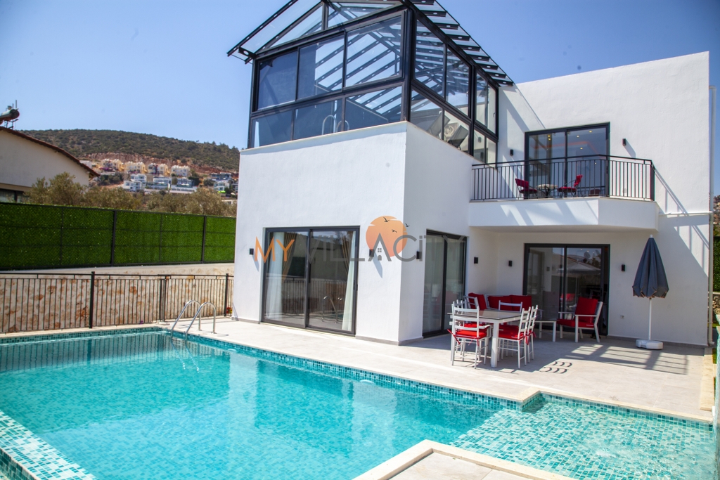 Villa Özgür - Kalkan'da Huzurlu ve Modern Tatil Villası