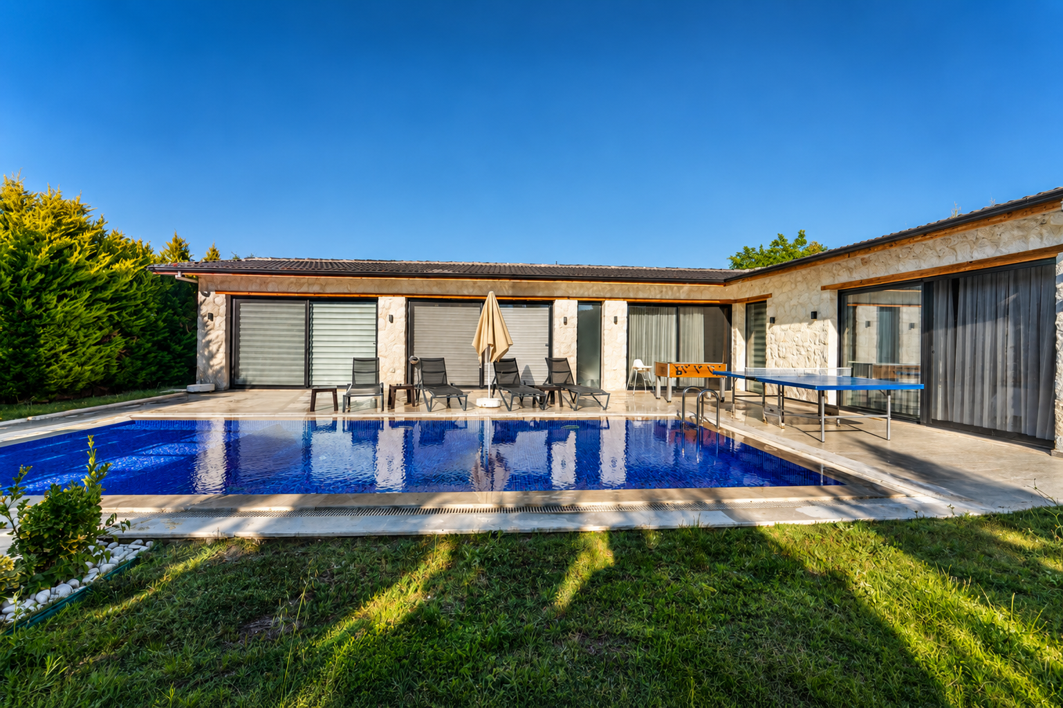 Villa Paris Sarıbelen ​ - Özel Havuzlu Villa