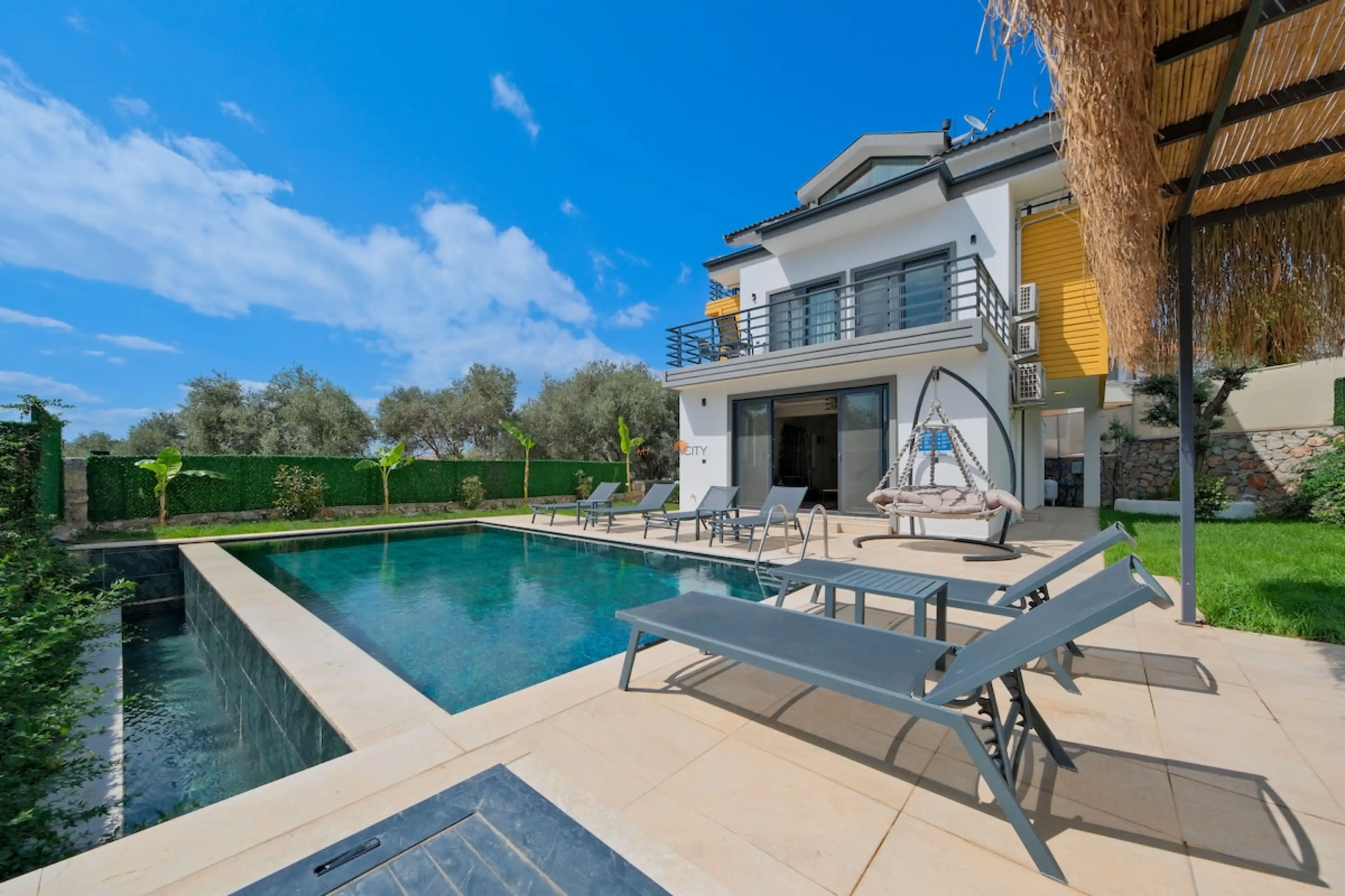 2ea76f7c-915a-4357-a122-83dc4f6fda99_362.jpeg