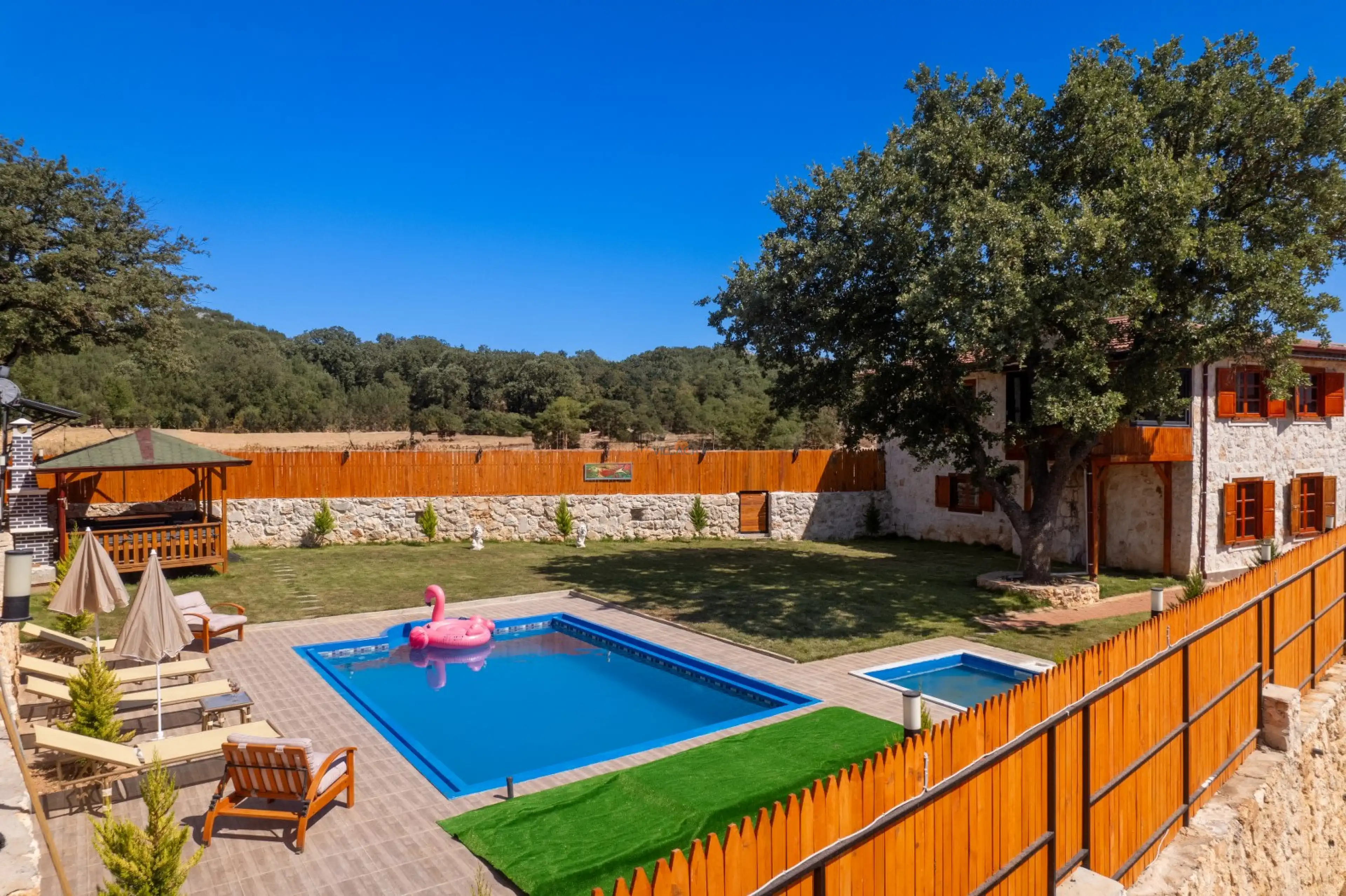 DJi_0013-Edit_1576x1050_510.jpg