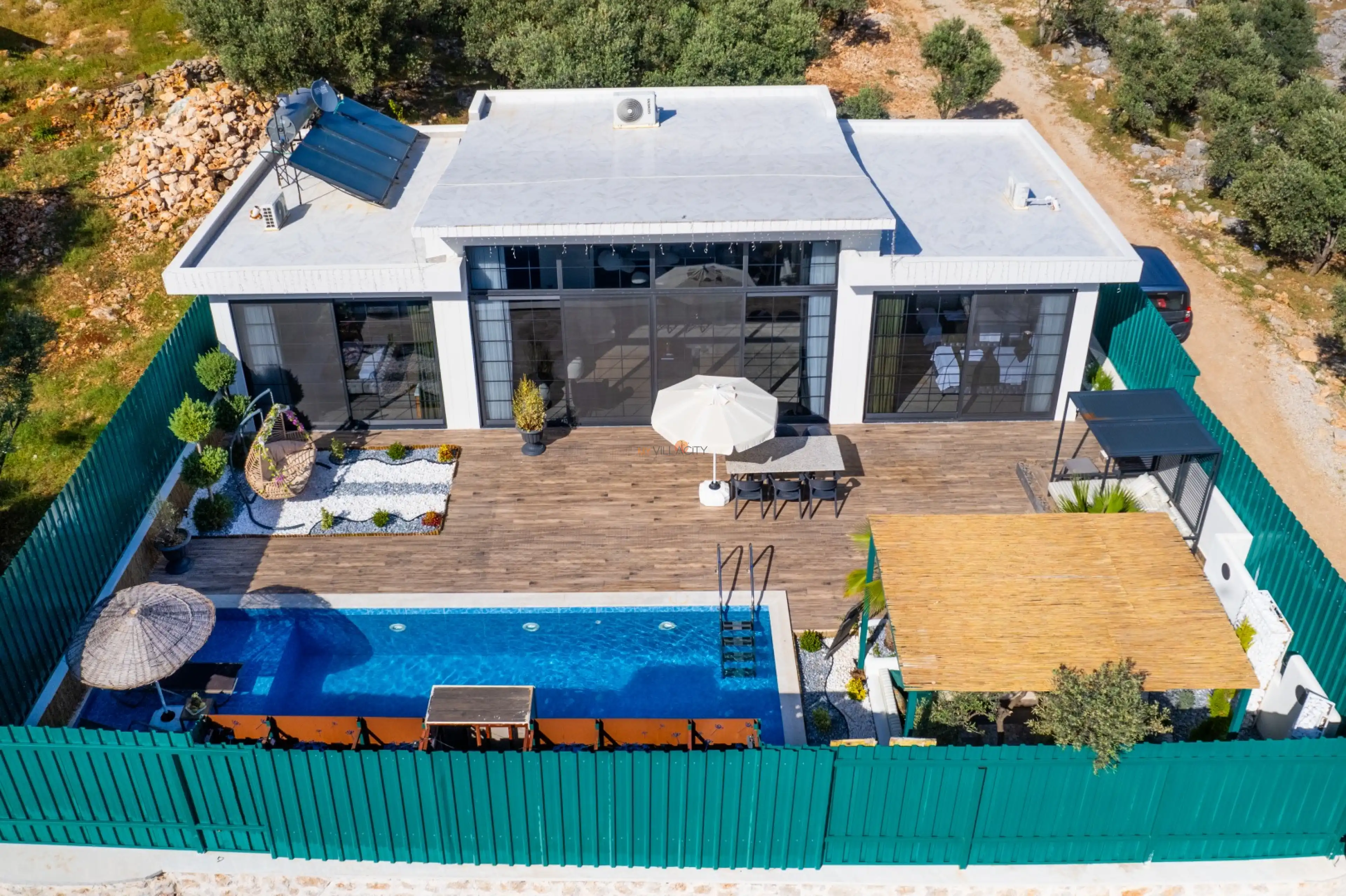 DJi_0266_750.jpg