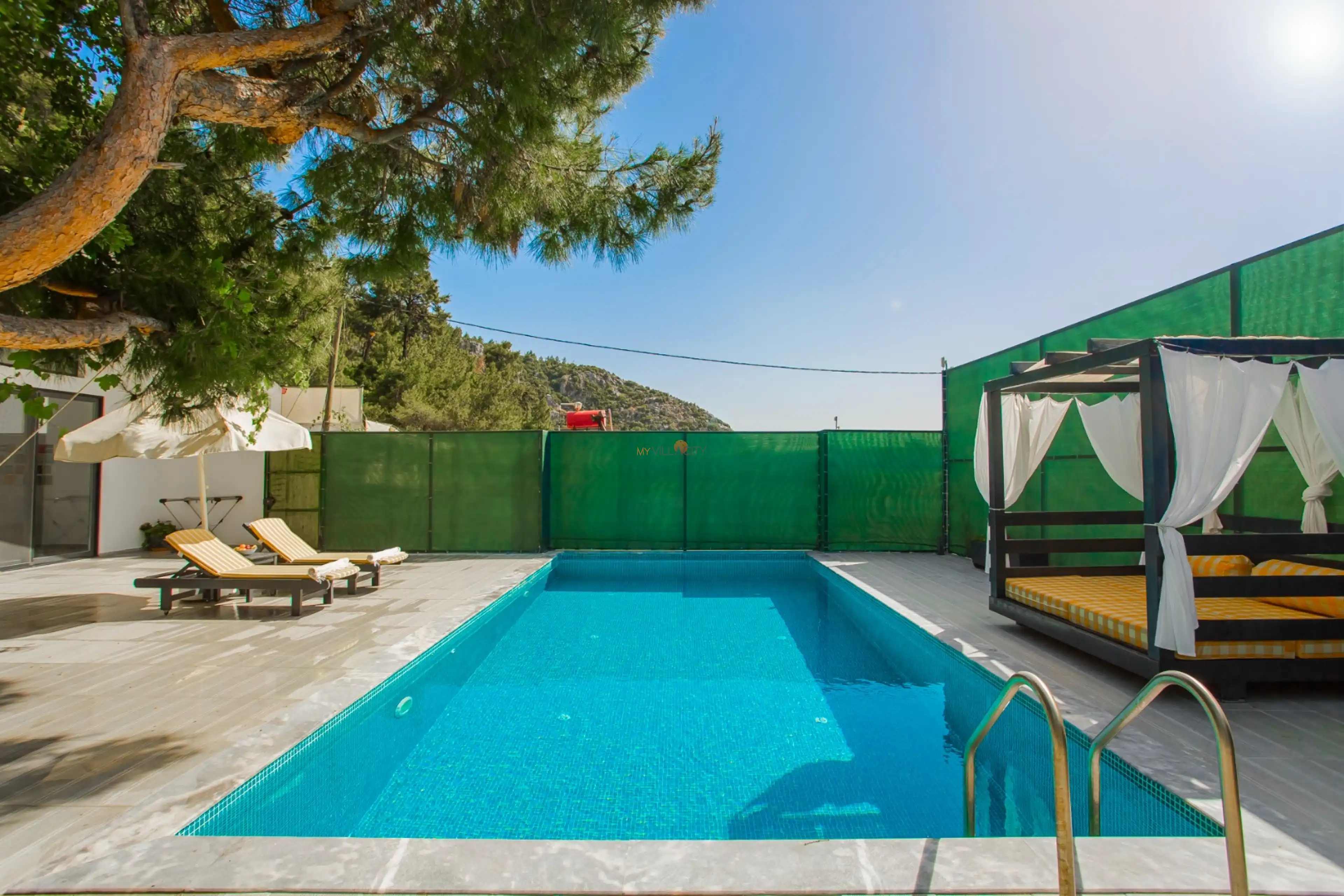 Derin-Villa-Daylight-5_673.jpg