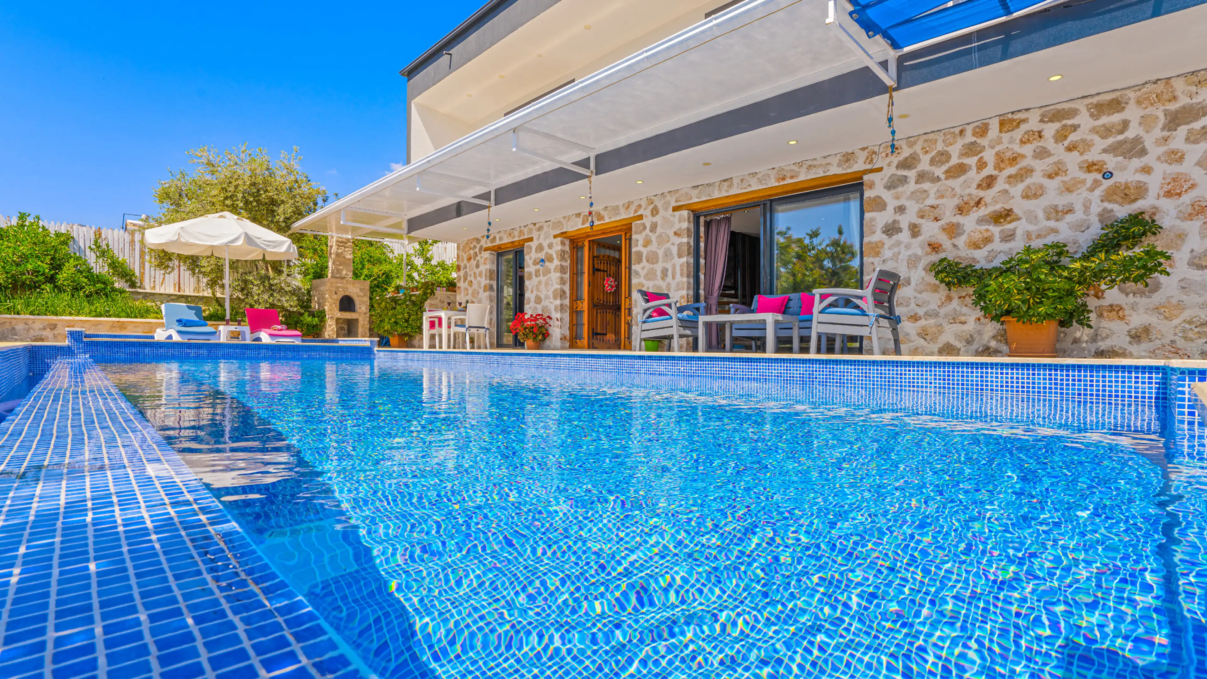 Emma-Villa-26_568.jpg