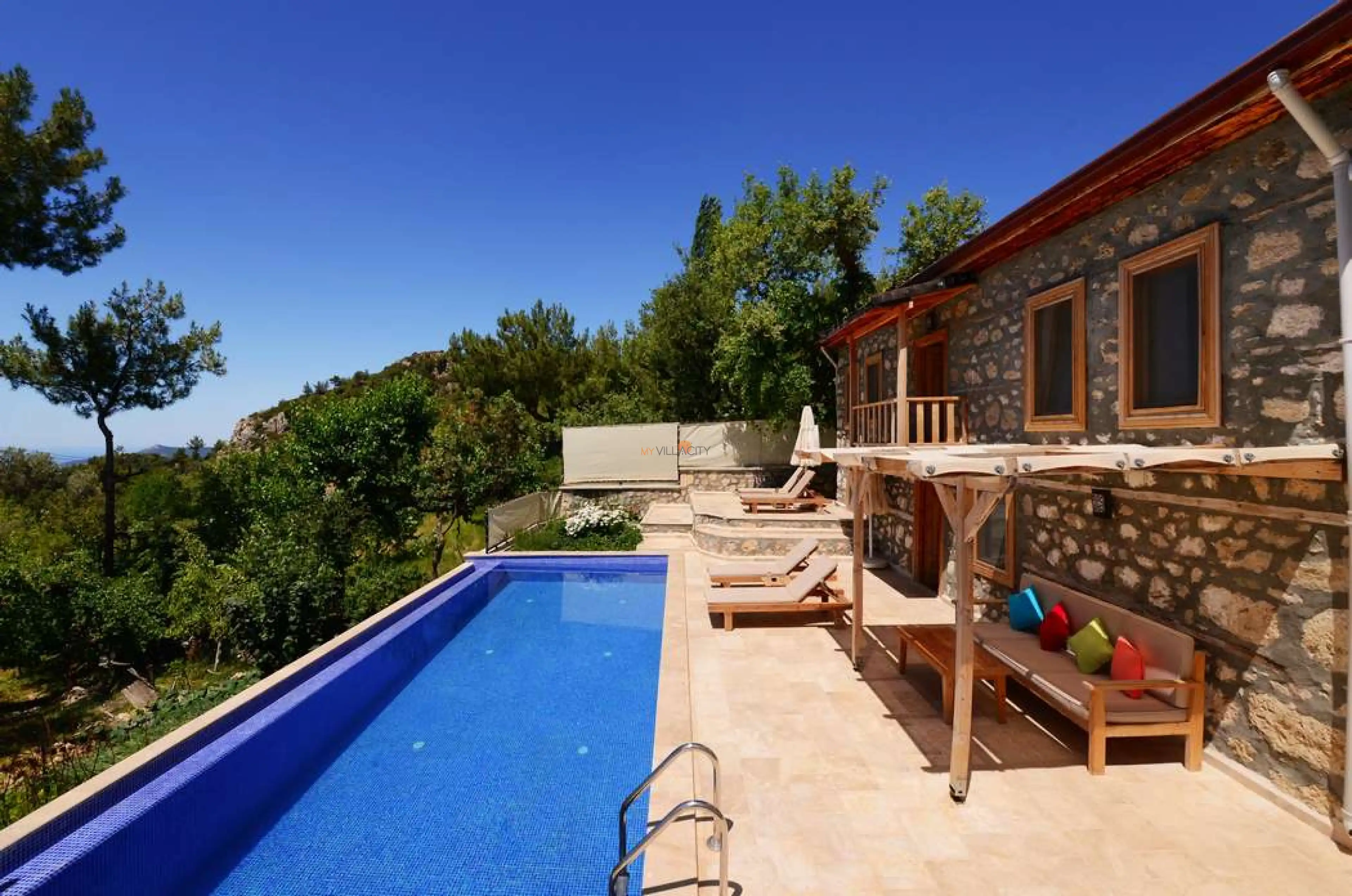Ovillam_villa_Milat-23_988.jpg