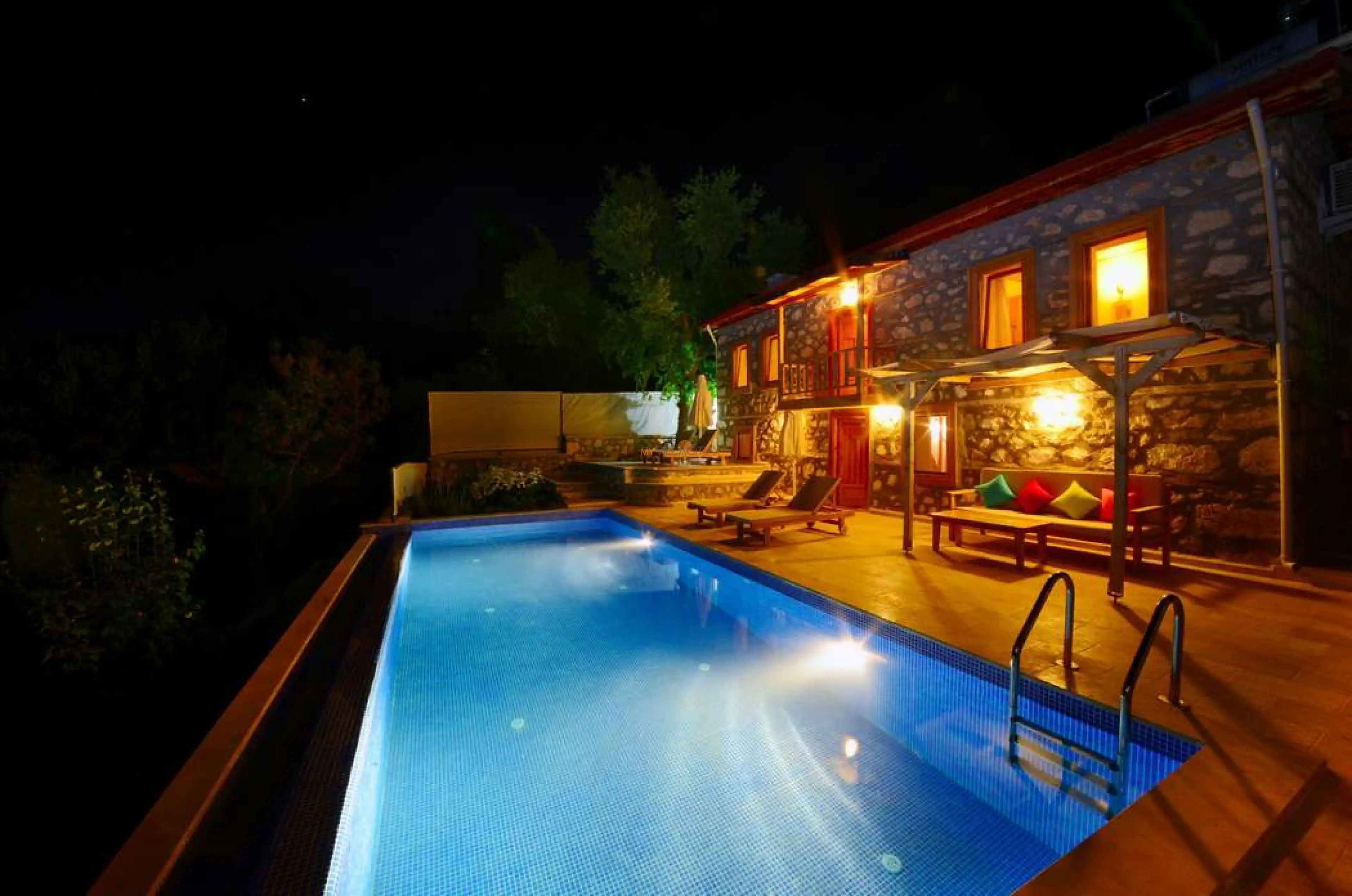 Ovillam_villa_Milat-7_602.jpg