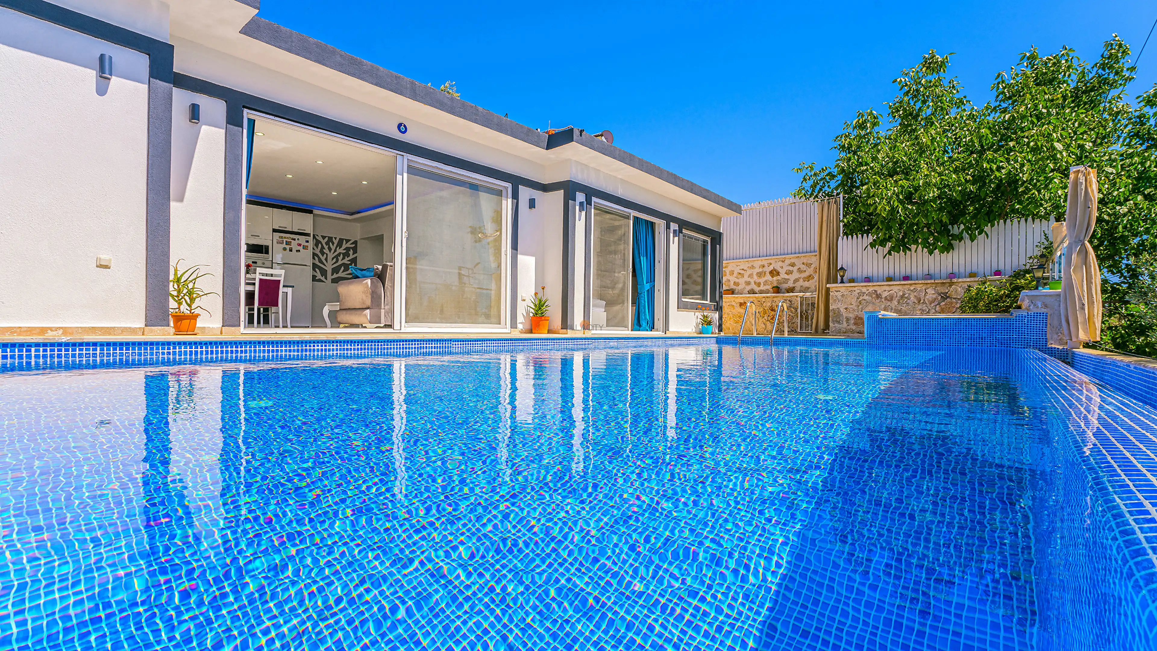 Samyeli-Villa-23_520.jpg