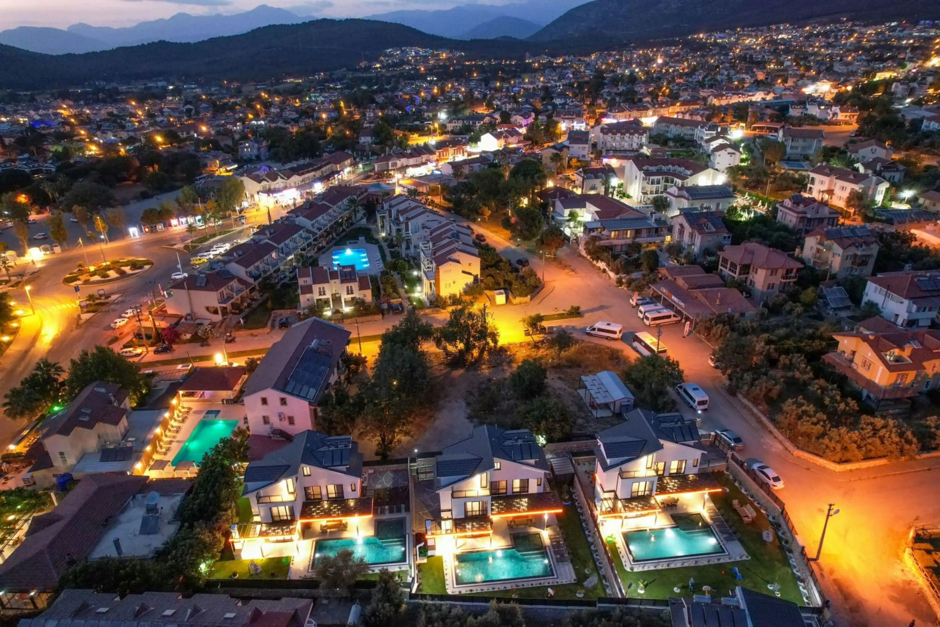ViLLA-LUNA-ViSTA--2-8_911_782.jpg