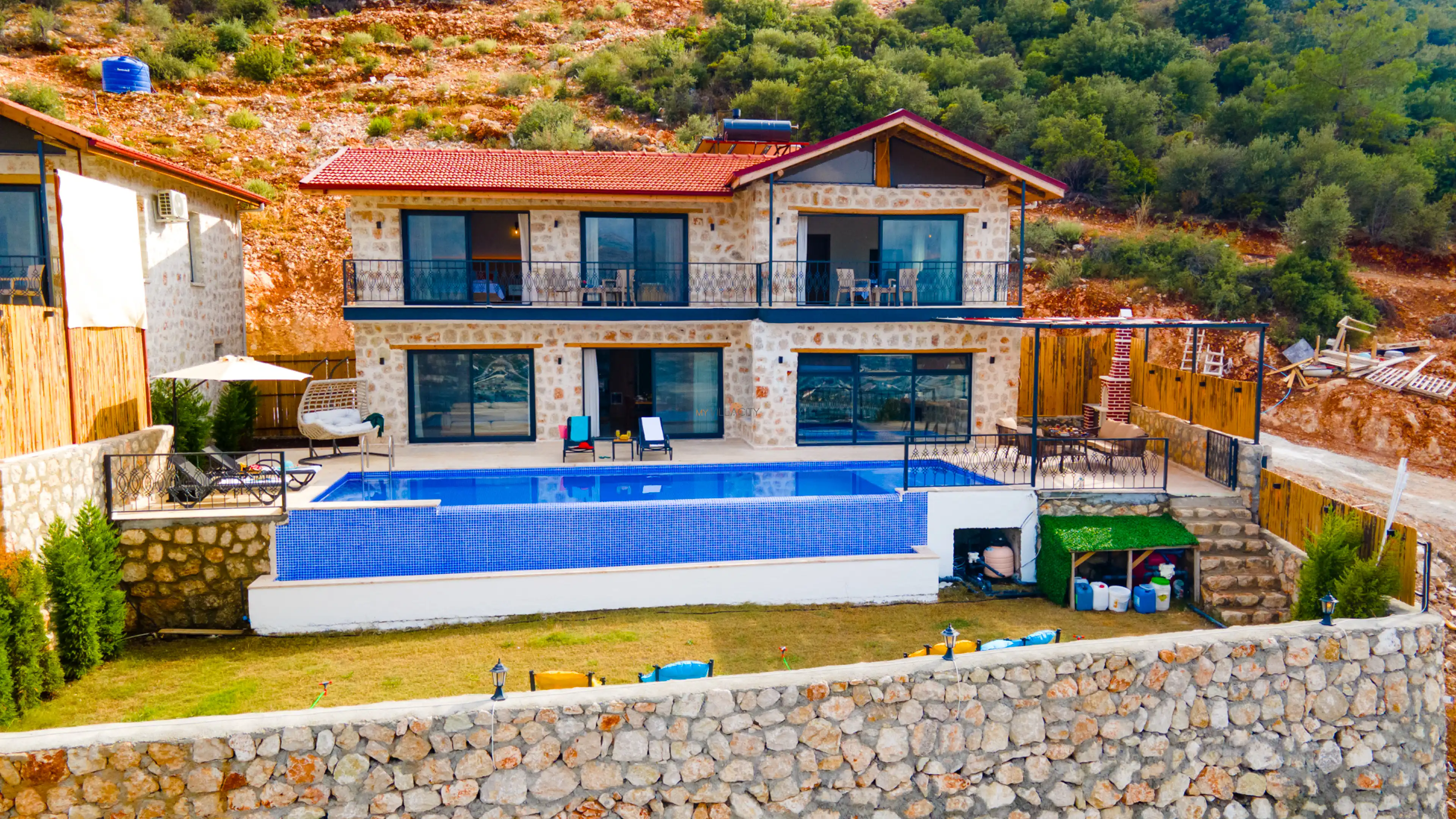 ViLLA-RUSOgLU-2_57_981.jpg