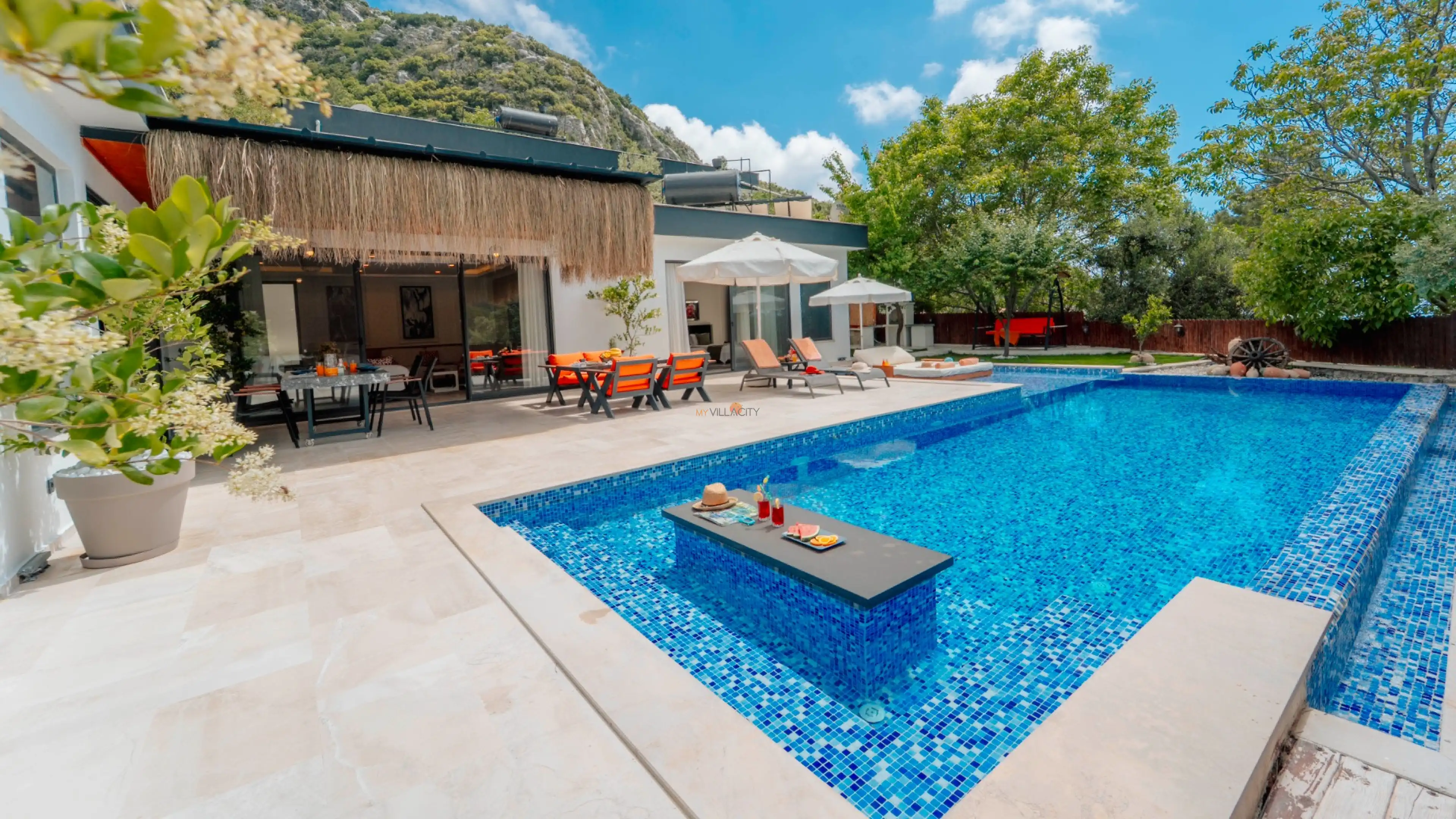 Villa-Aqua-Luxury-104_650.jpg