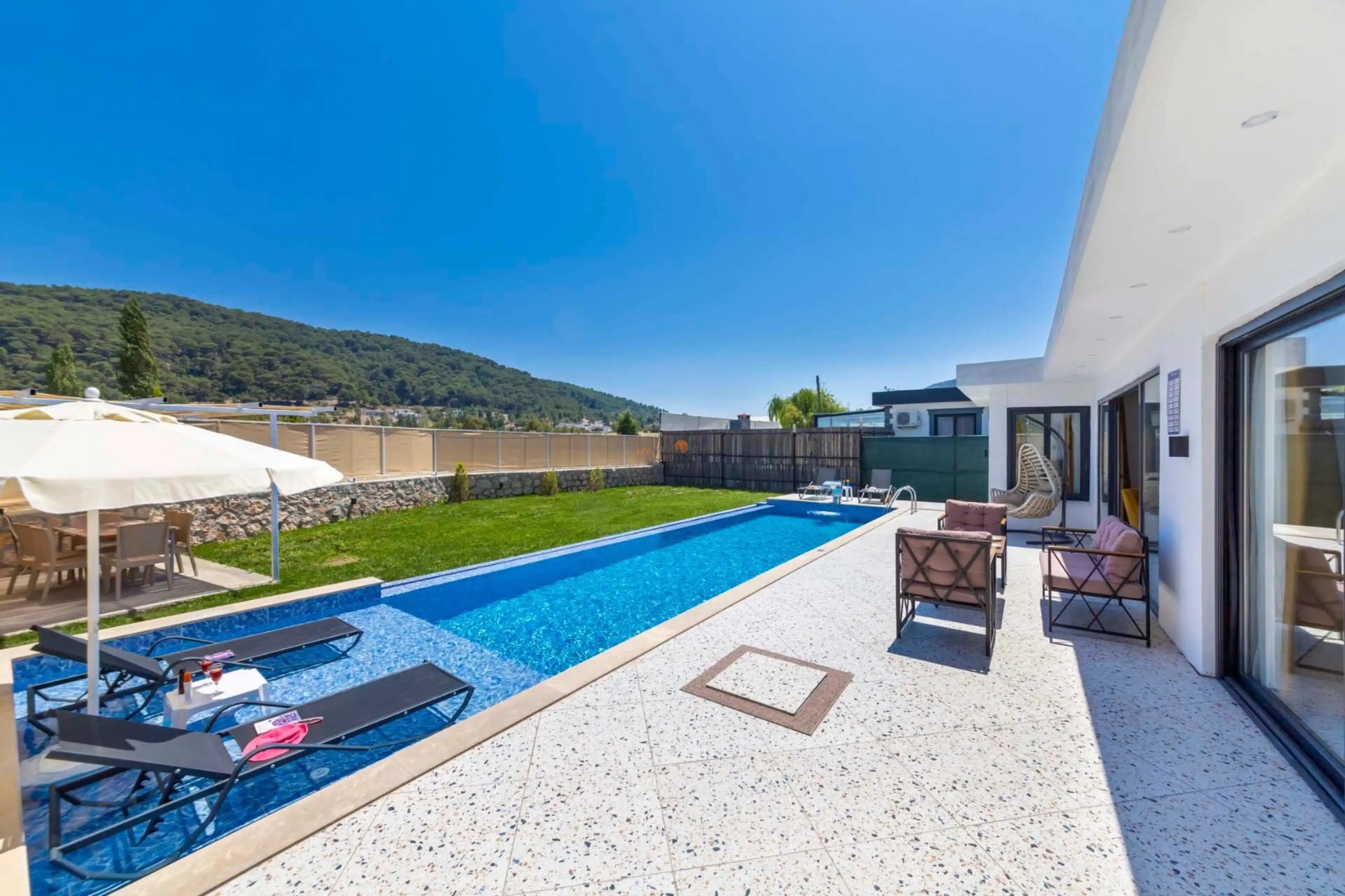 Villa-Guru--5_745.jpeg
