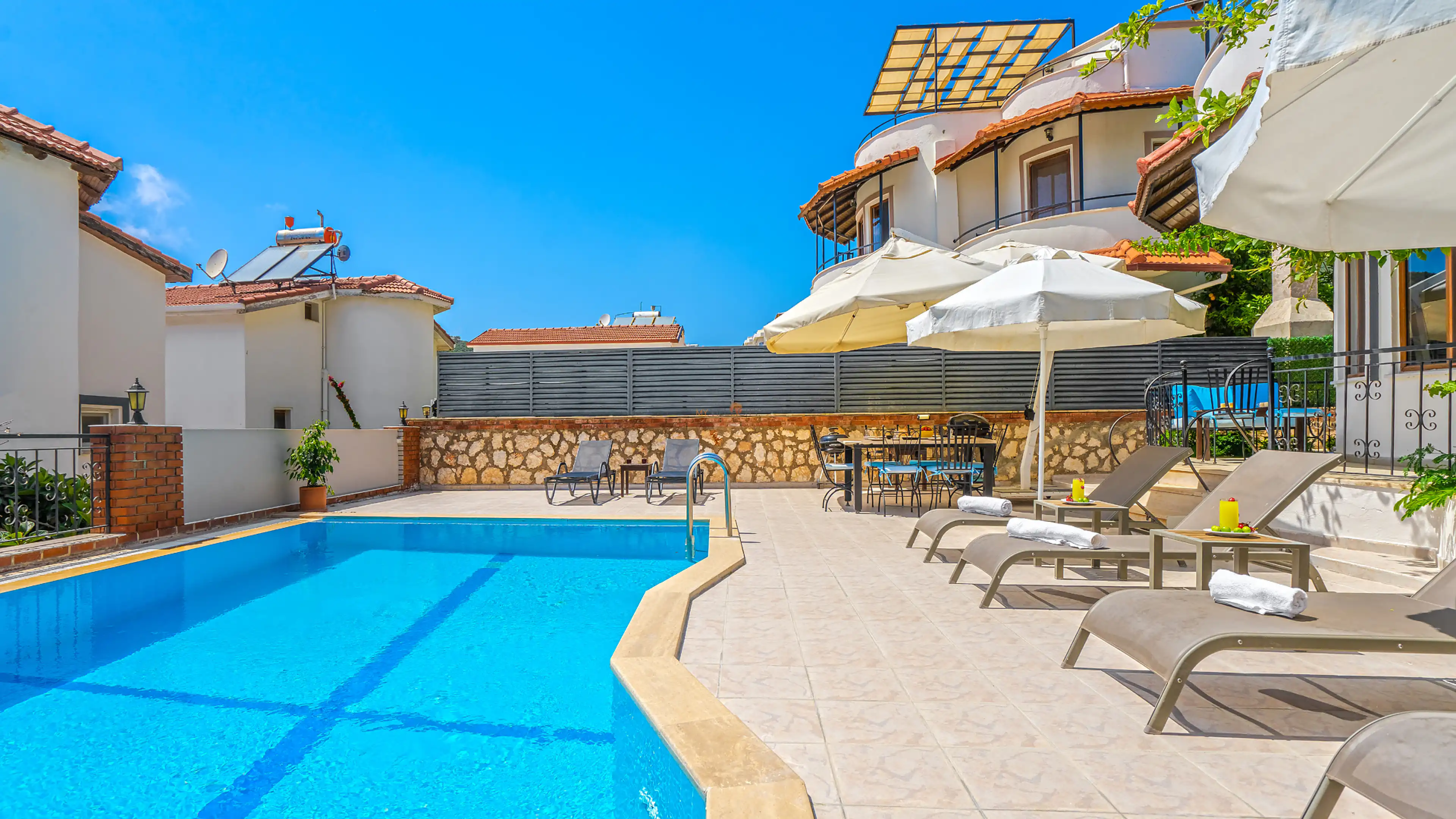 Villa-Nisan-18_737.jpg