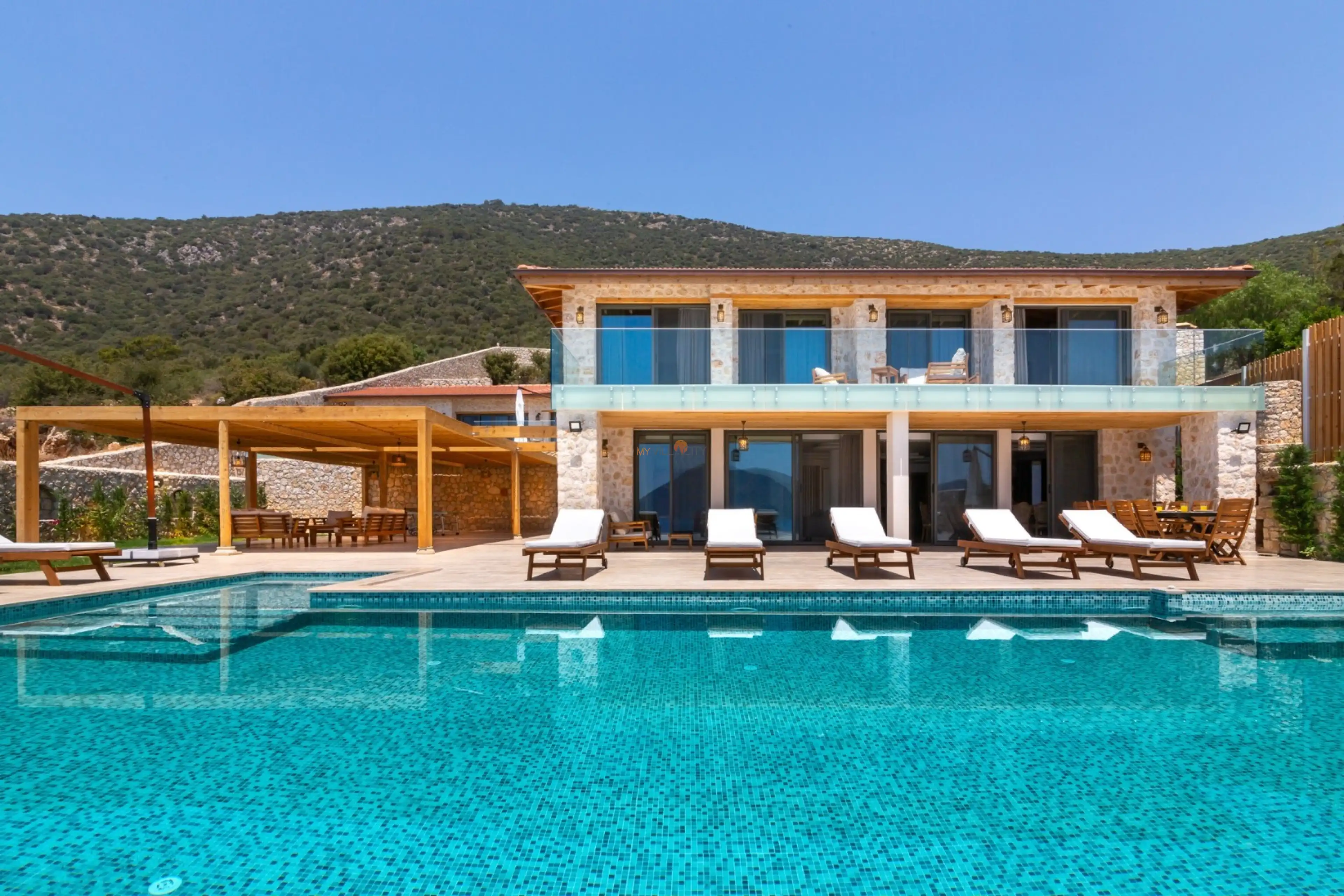 deniz-manzarali-kiralik-lux-villa-villa-truva-6-kiralikvillanibul-52_63_436.jpg