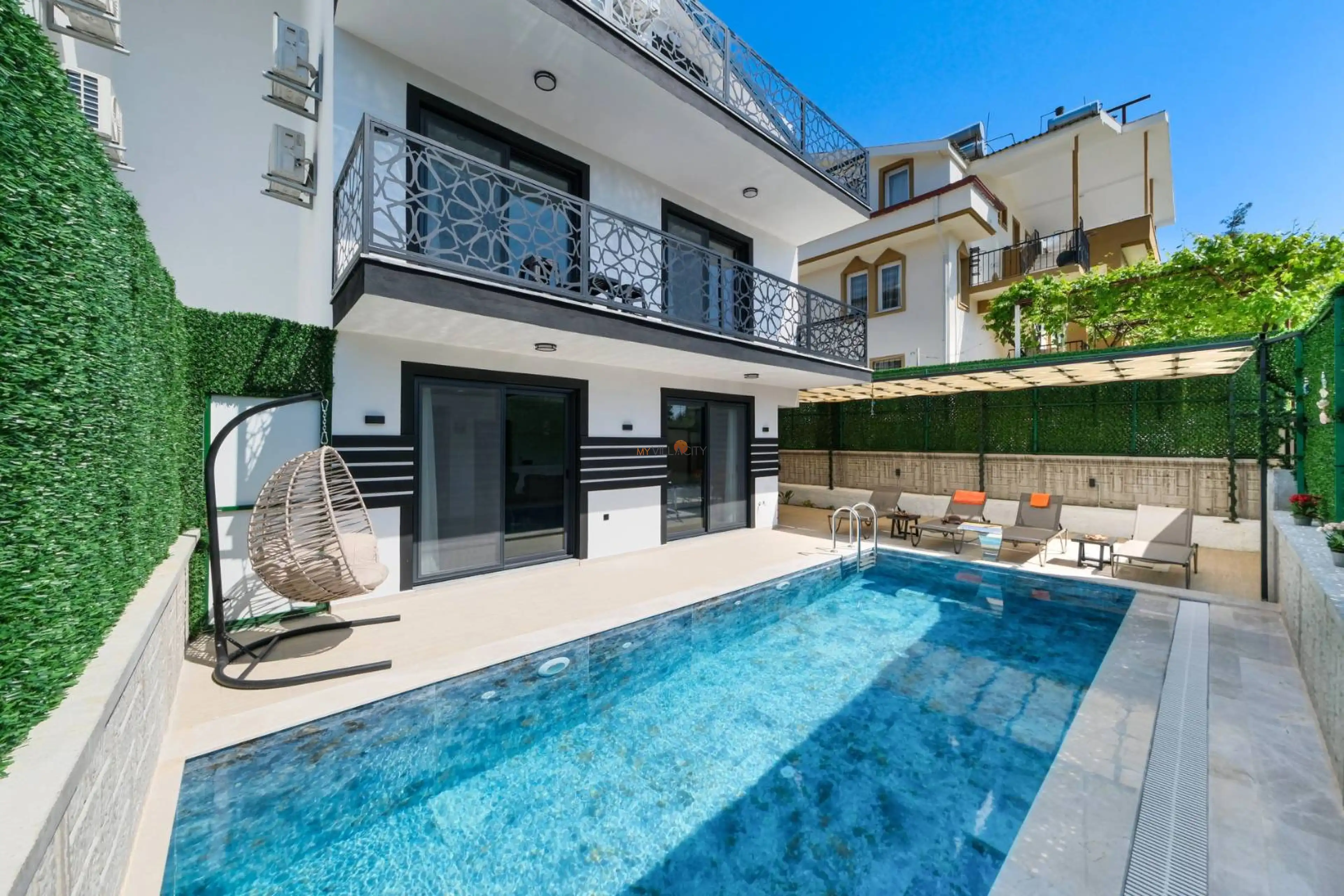 fethiye-karagedikte-merkezi-konumda-ozel-havuzlu-modern-villa-1194018_276.jpeg