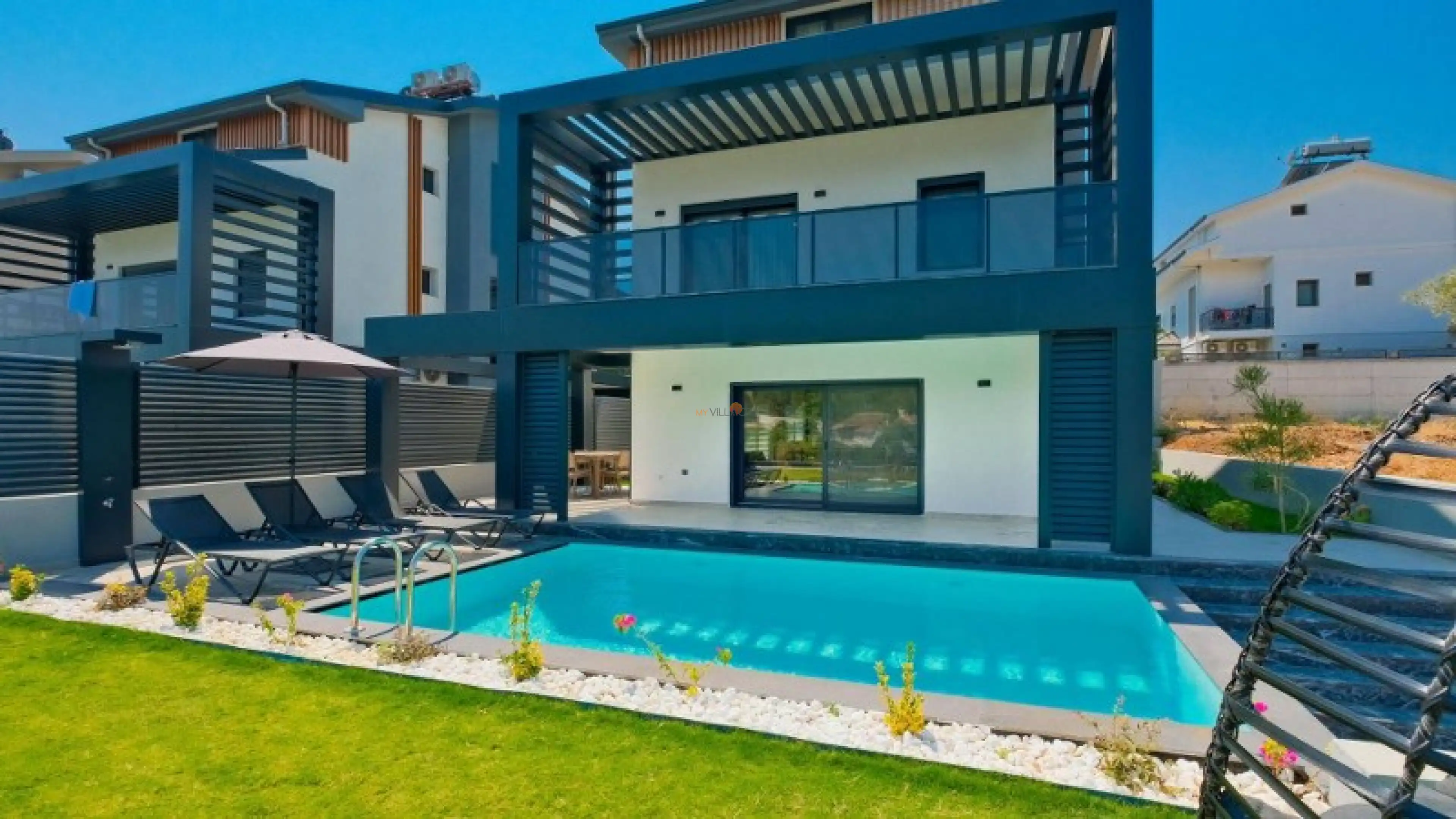 fethiye-kargida-yesillikler-icerisinde-jakuzili-modern-villa-1088054_800x450_609.jpeg