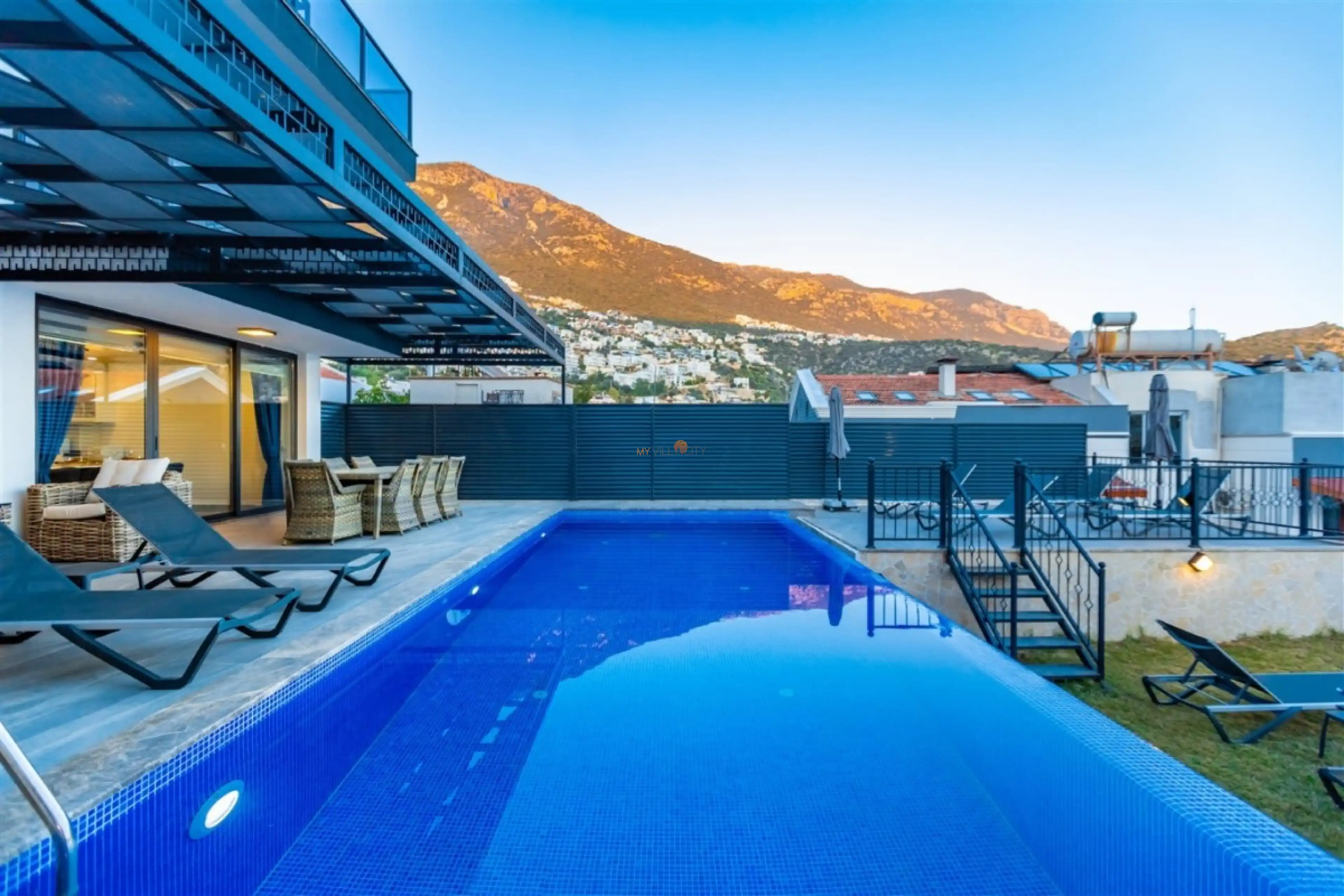 kiralik-villaniz-villa-royal-hills-1--90-original_311.jpg