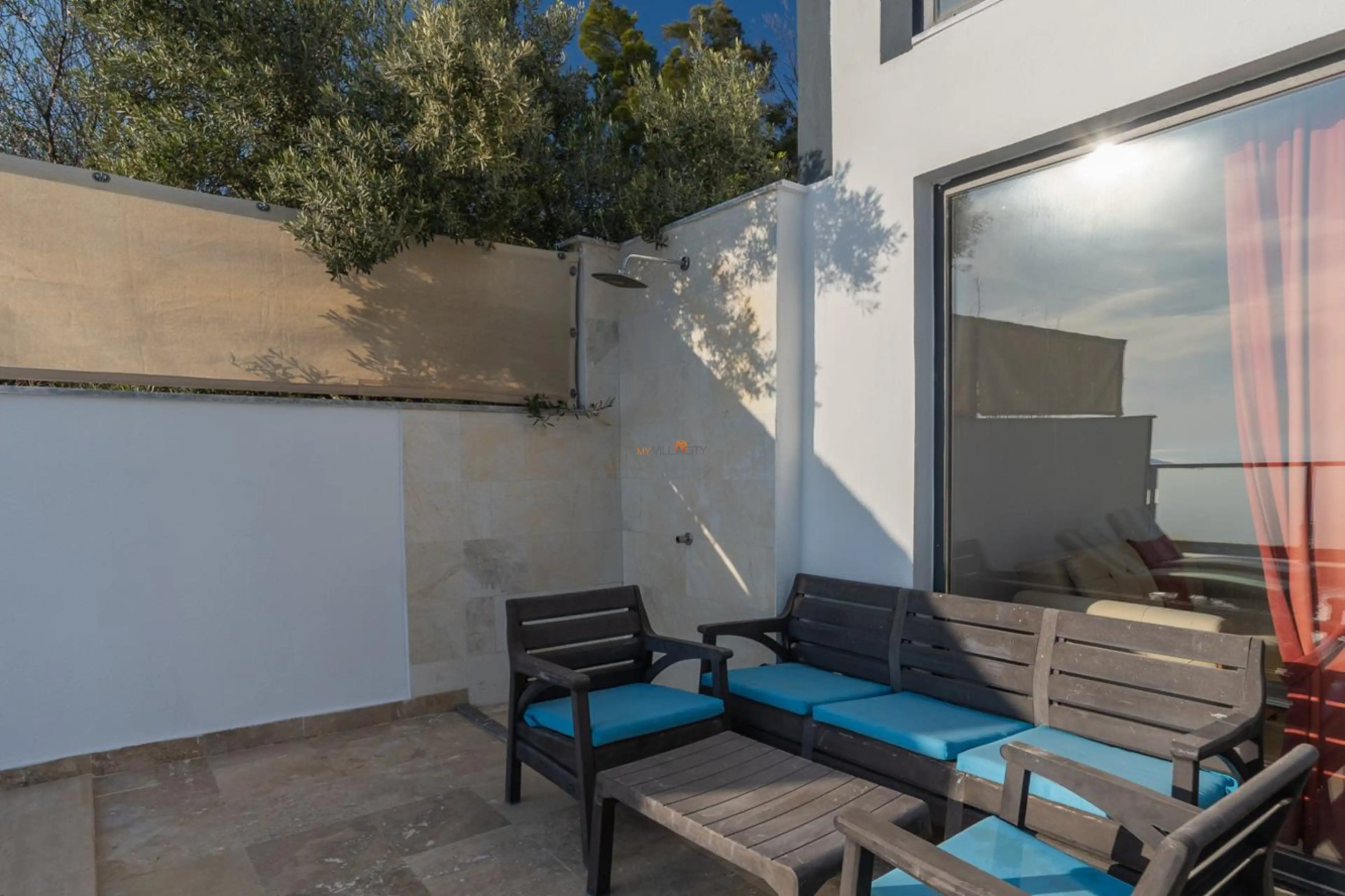 kiralikvillaniz_villa_gorkemli_34_9557_2350_358.jpg
