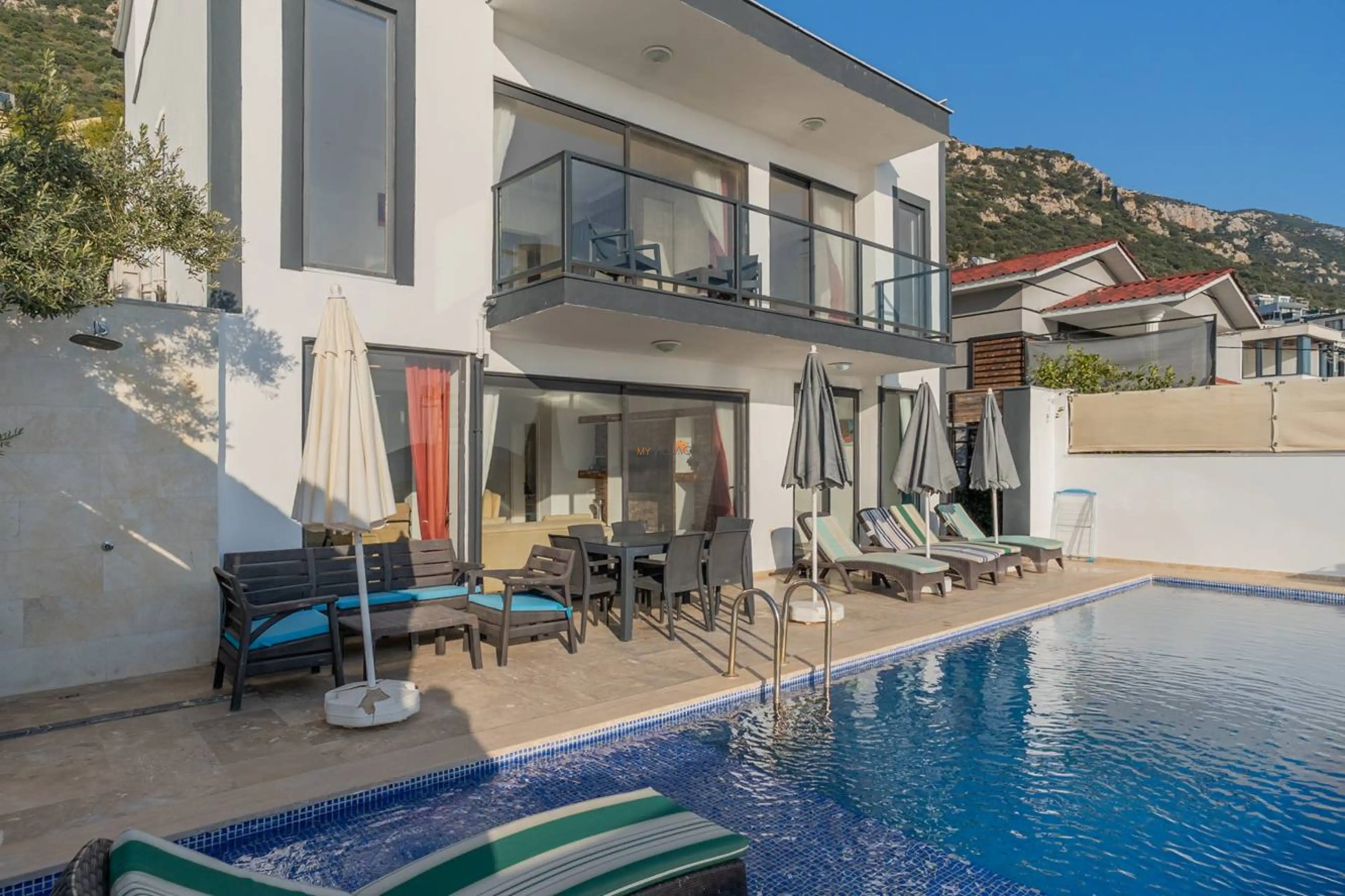 kiralikvillaniz_villa_gorkemli_35_9557_5703_40.jpg