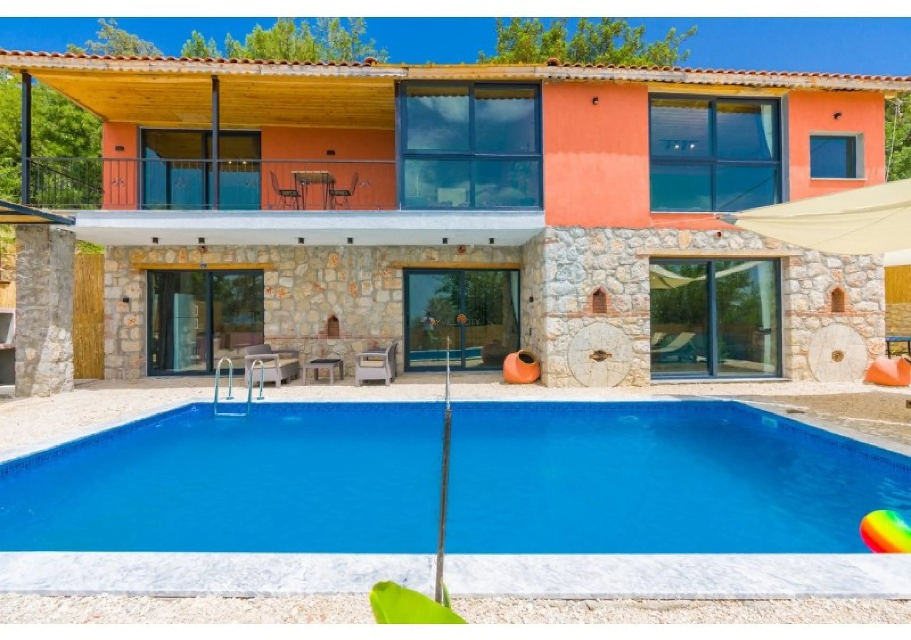 muhafazakar_balayi_villasi_villa_grand_ata_1_172_1_11zon_1737738851_800x562_126.jpeg