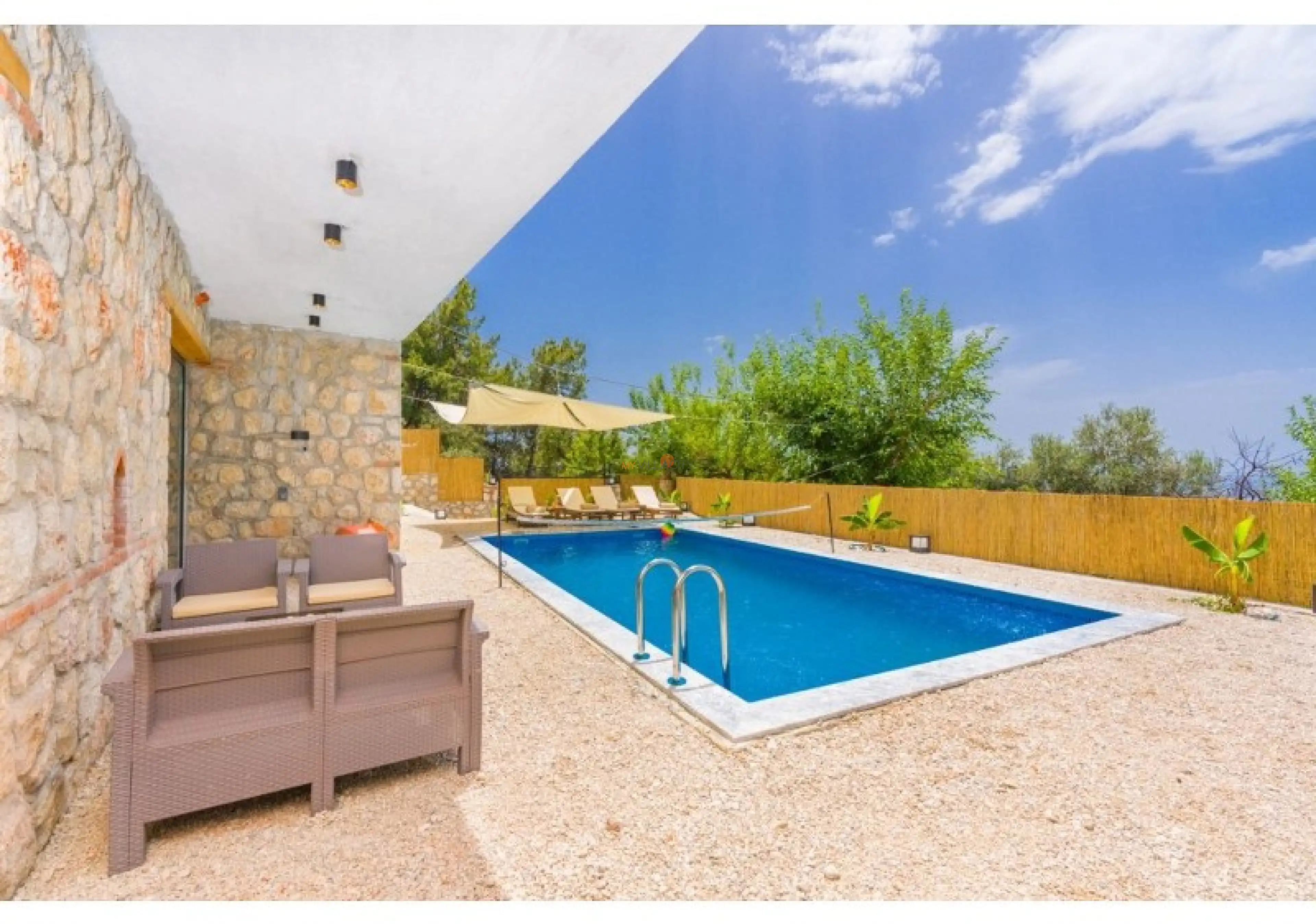 muhafazakar_balayi_villasi_villa_grand_ata_6_568_6_11zon_1737738854_800x562_704.jpeg