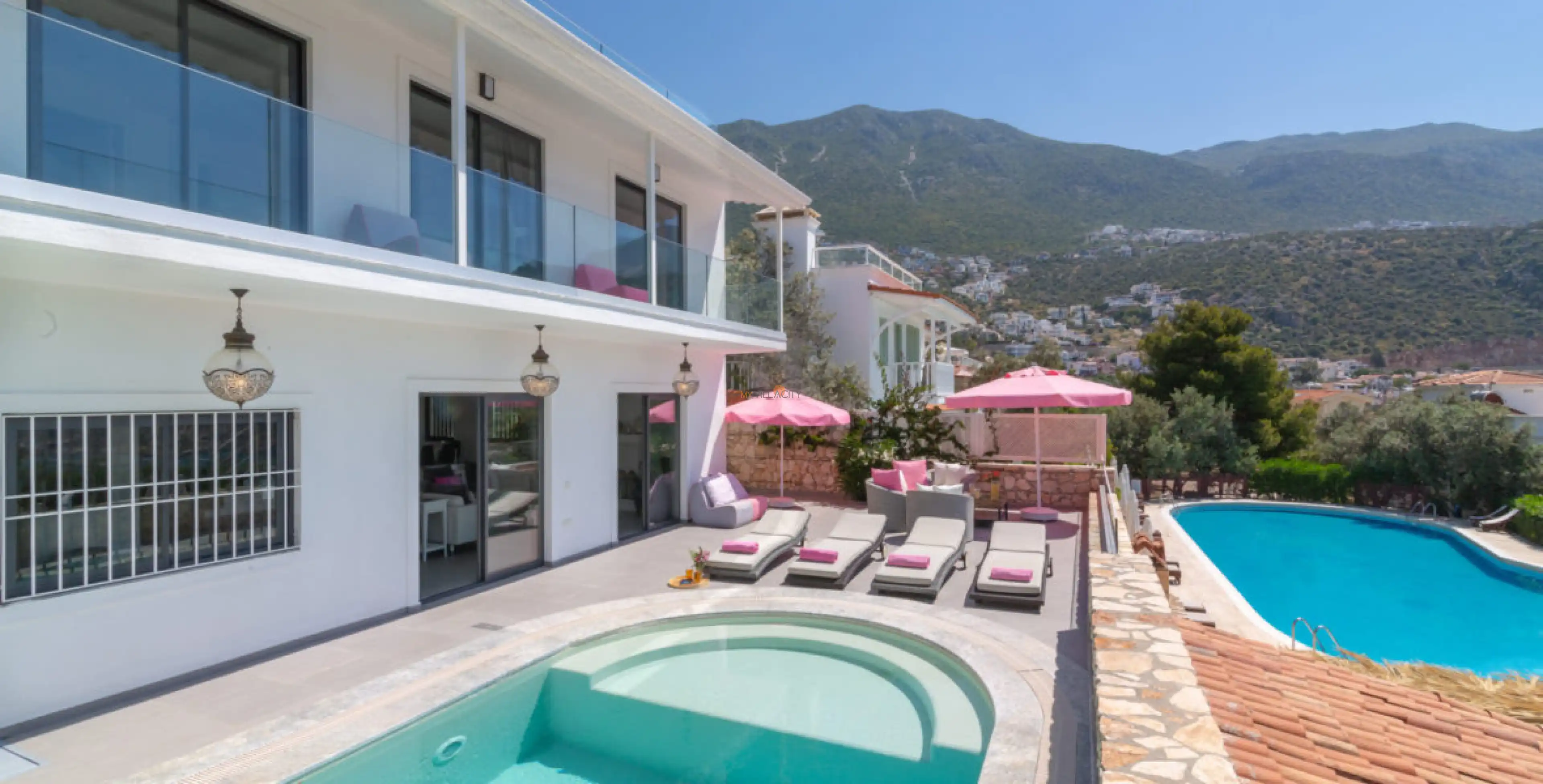 pembe_ev_kalkan-1-1180x600-1_787.jpg