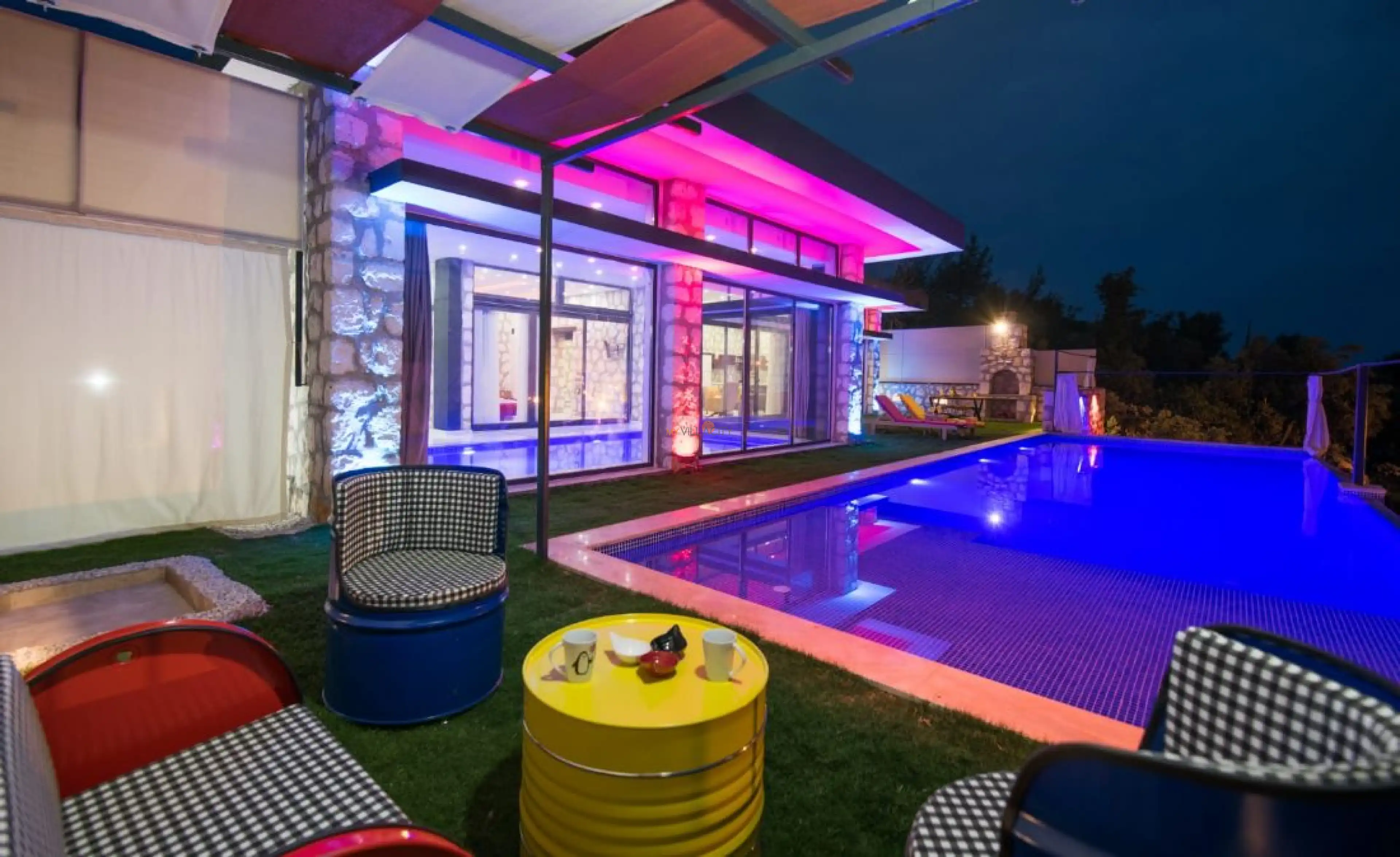 villa-ay-isigi-2_895.jpg