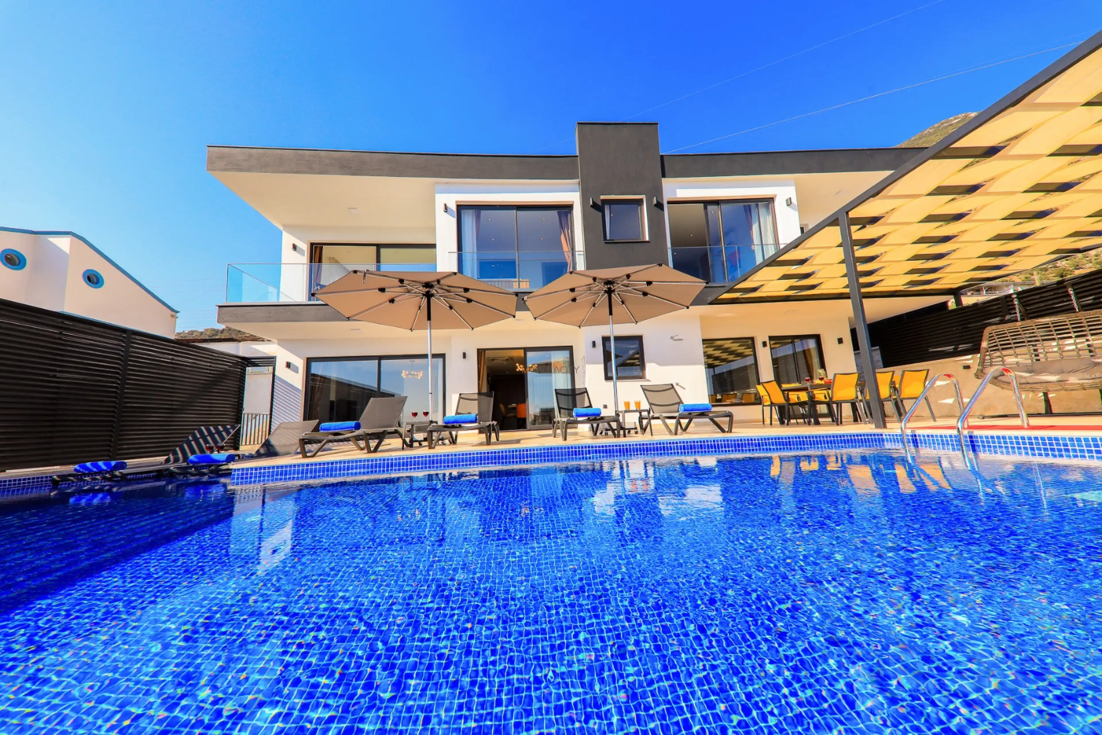 villa-bliss-villa-duragi-34_682_627.jpg