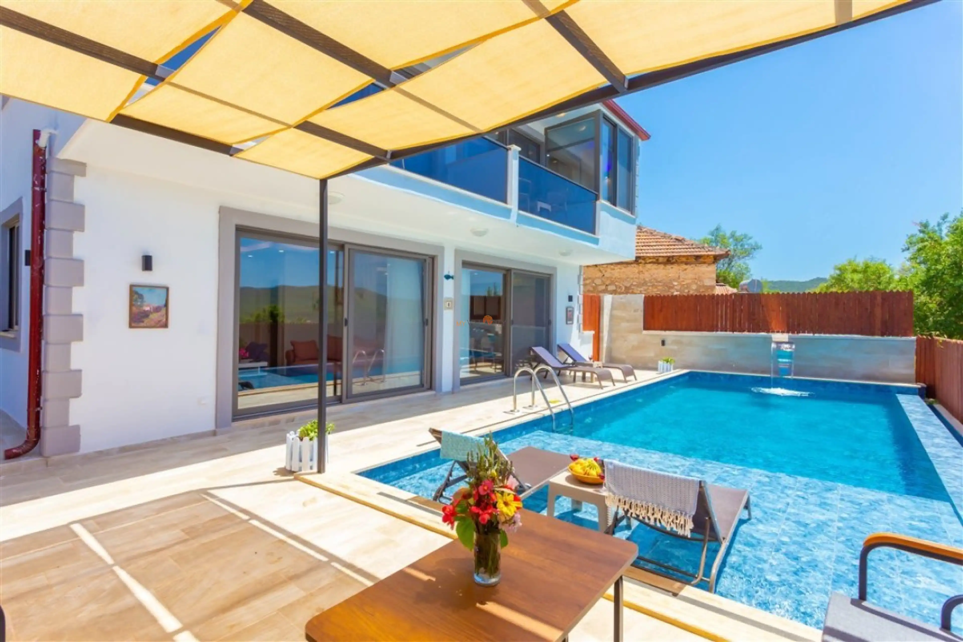 villa-celik-155393776-b_479.jpg