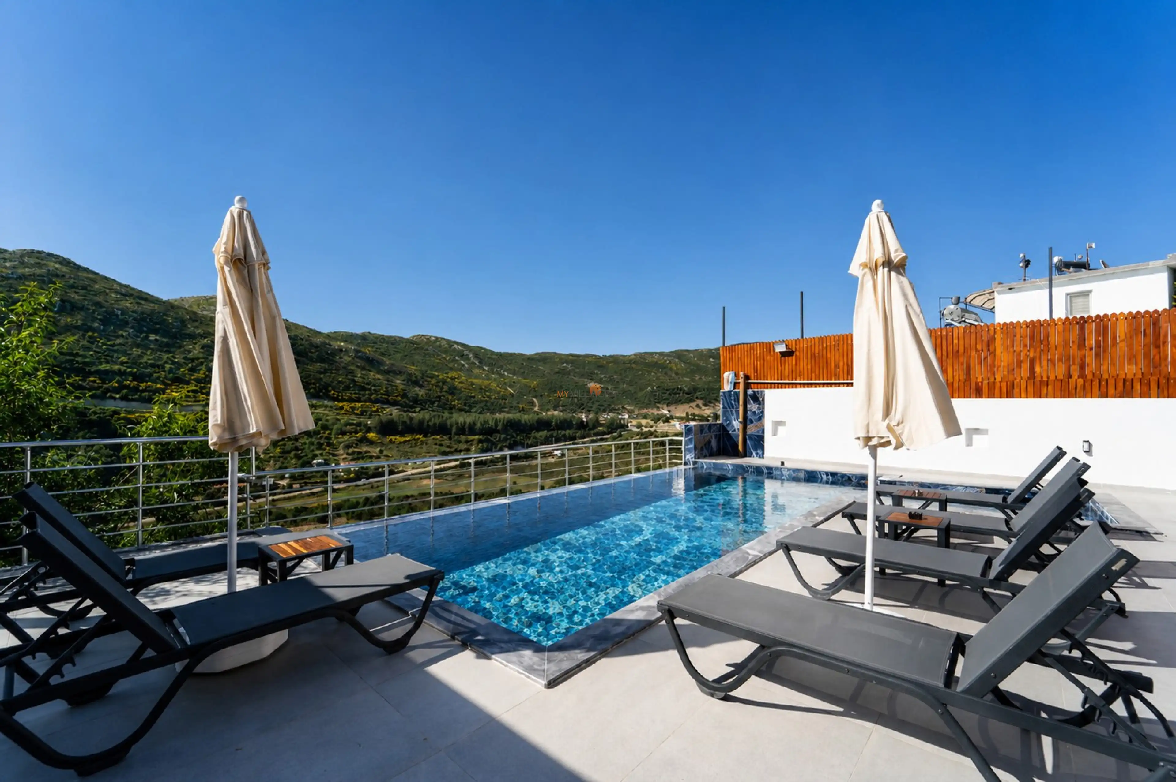 villa-cinar-bey-villacentam-2_73_691.jpg
