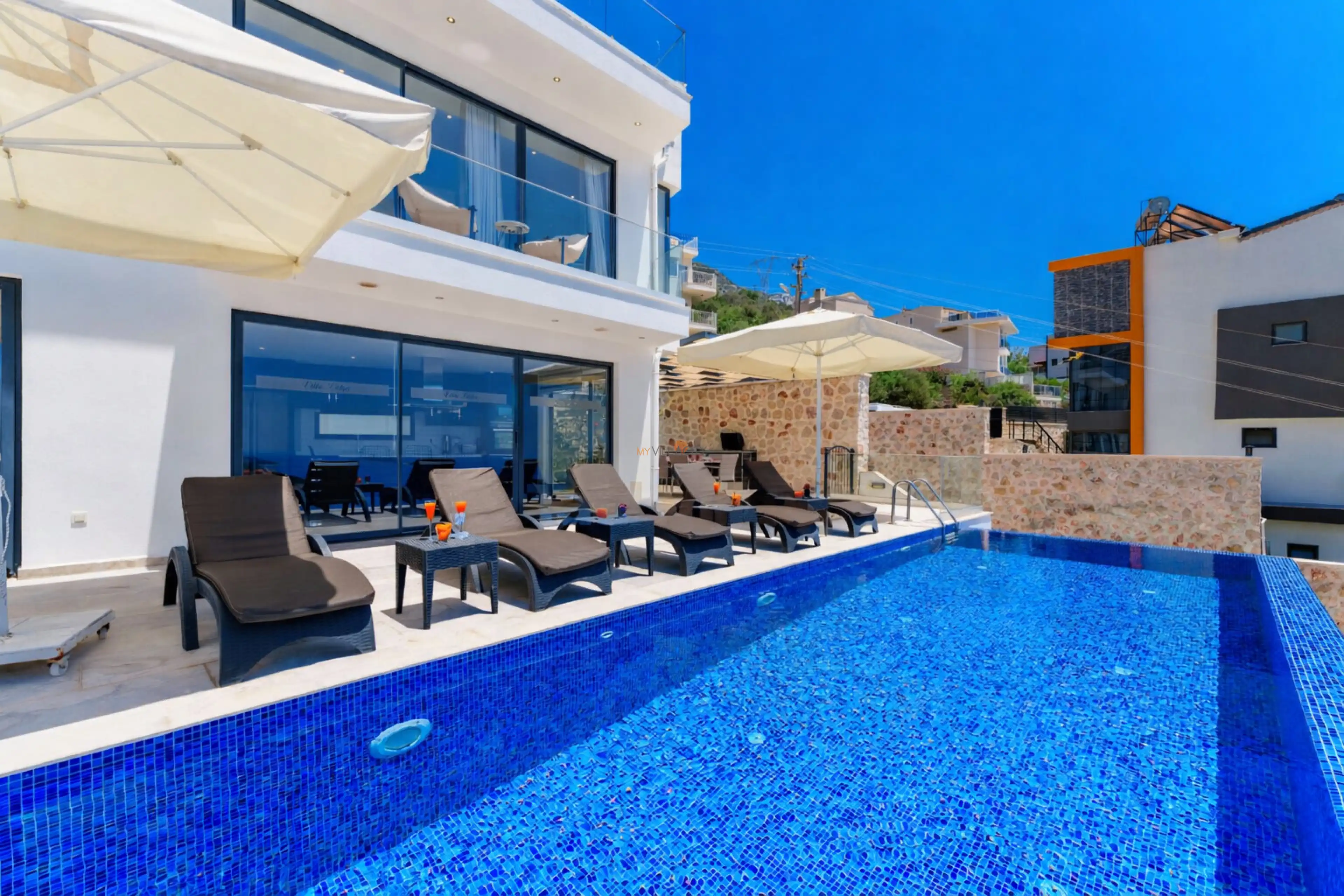 villa-fatma-villacentam-53_250_429.jpg
