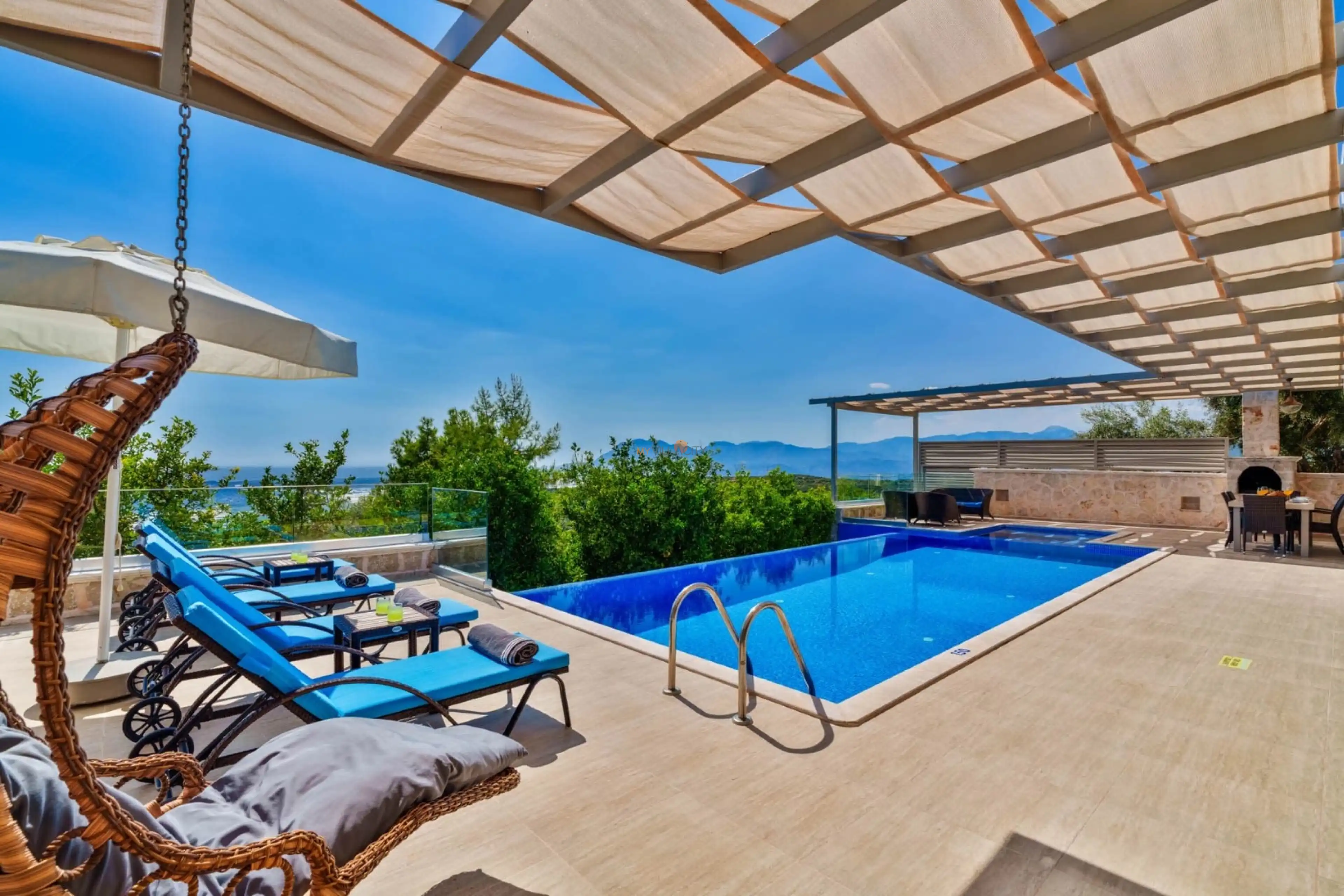 villa-luna-1_18.jpeg