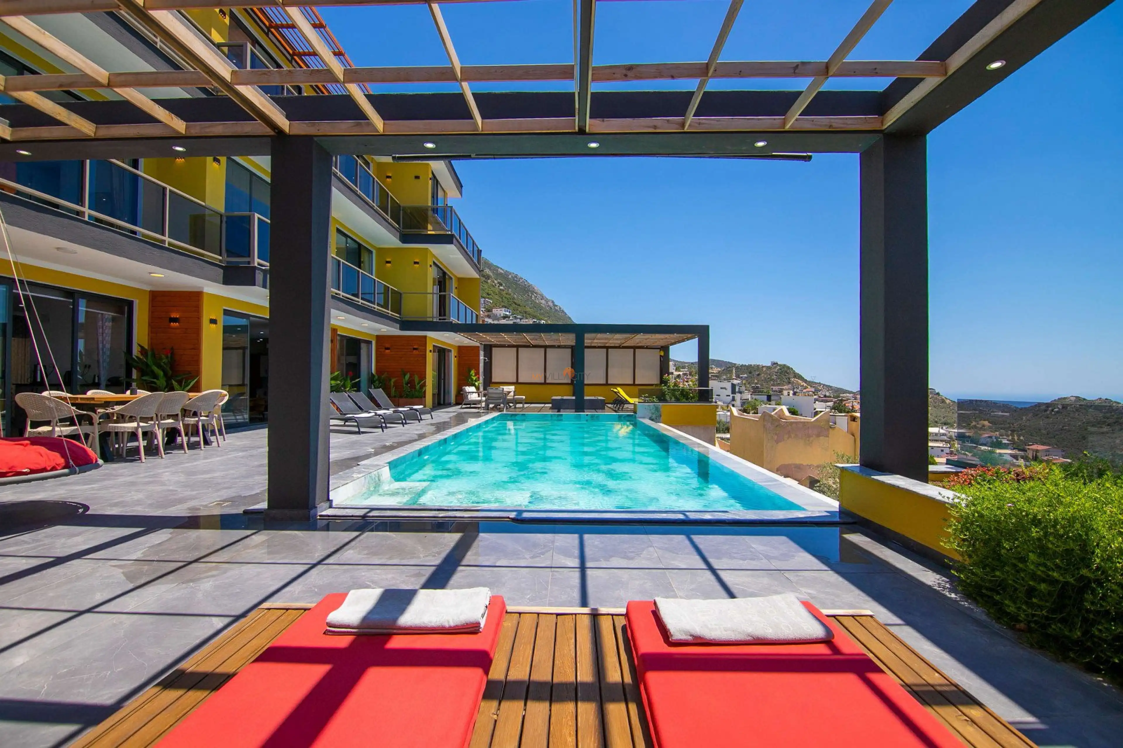 villa-nuka-2-kalkan-deniz-manzarali-luks-villa-myvillacity-1_718_300_584.jpg