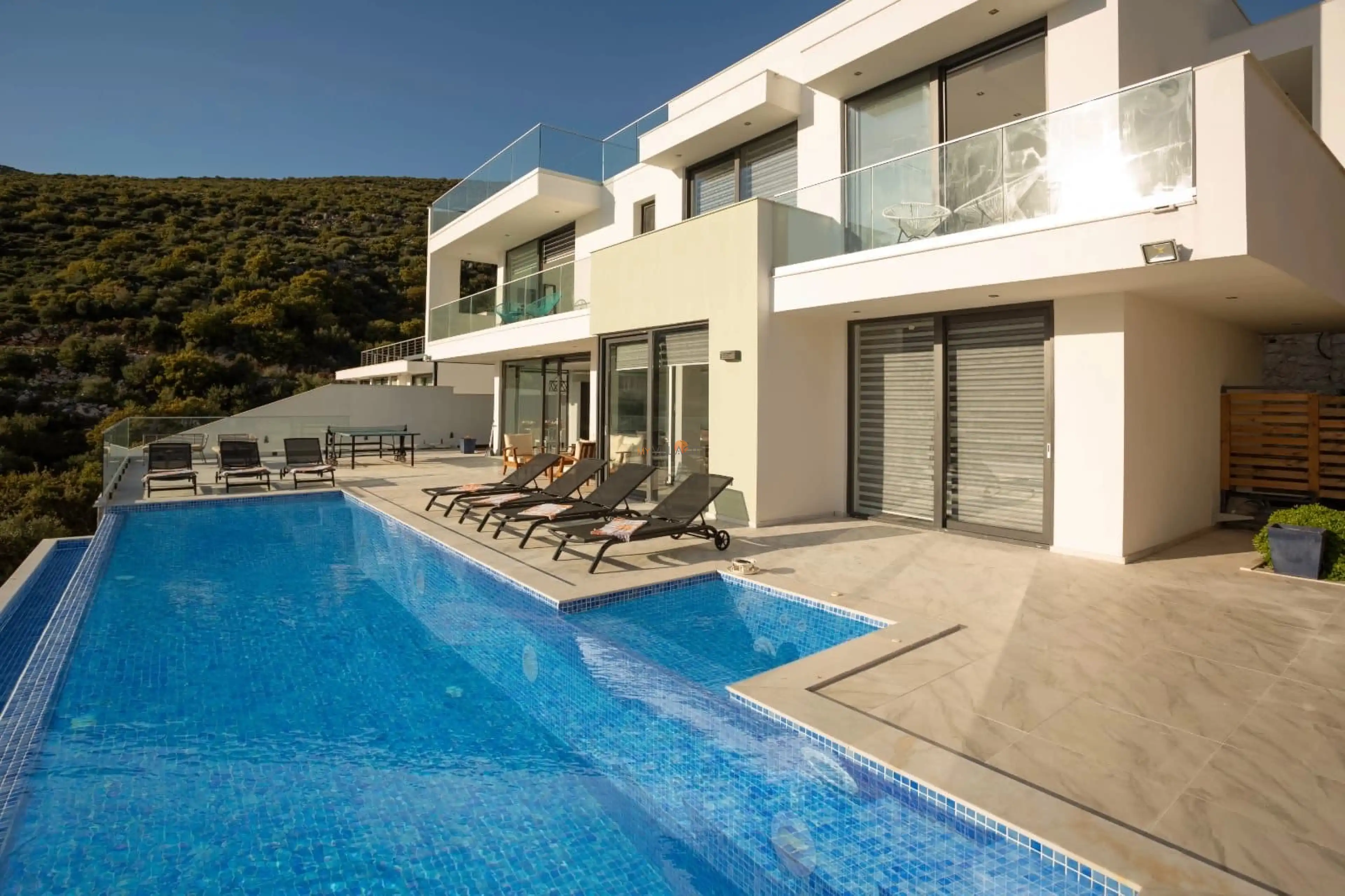 villa-seascape-10_438.jpeg