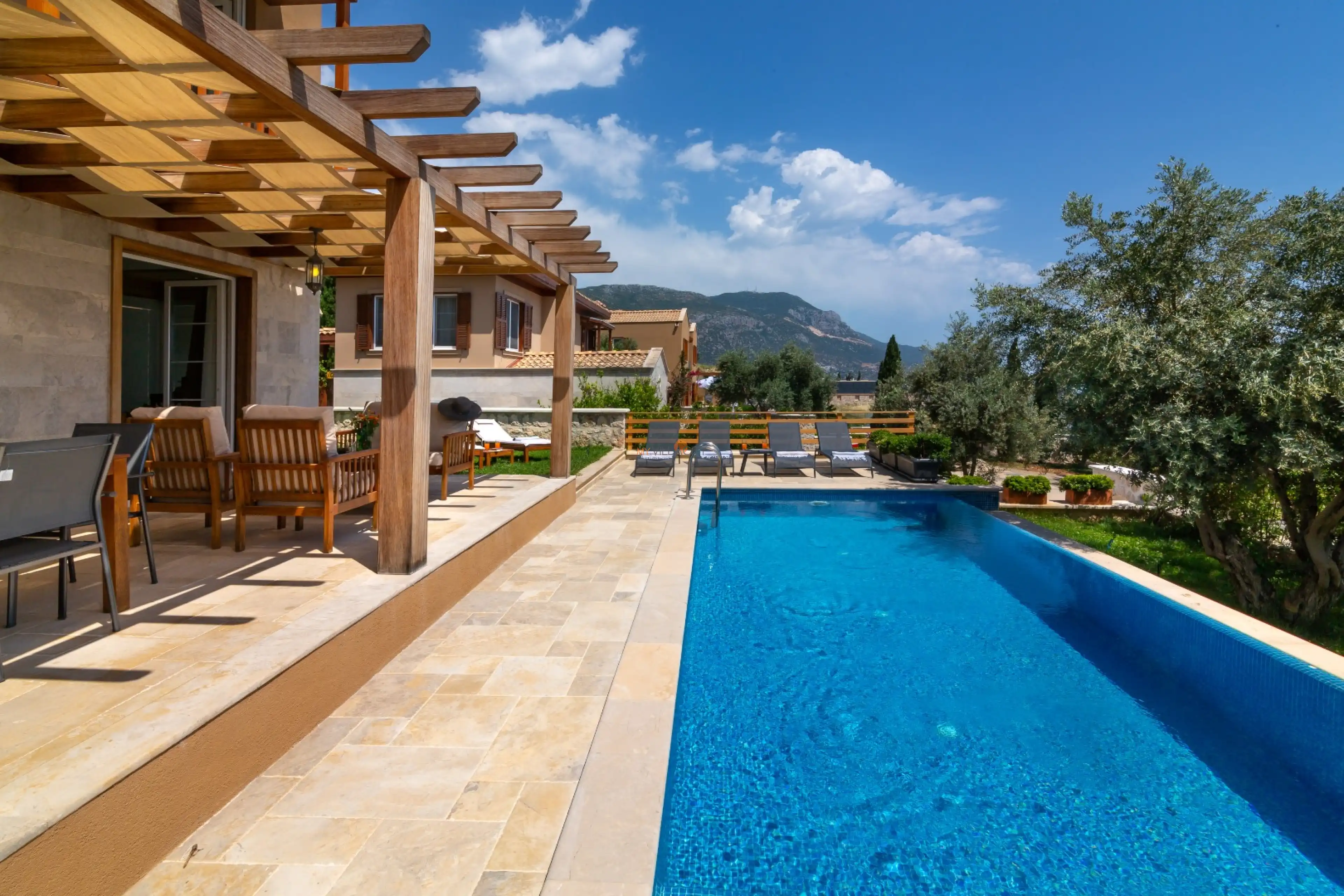 villa_101-5_784.jpg