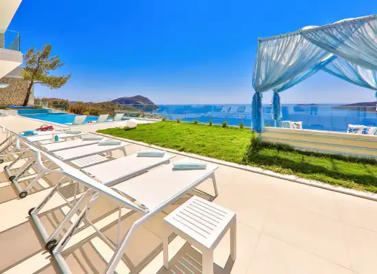 Villas Suitable for Large Family