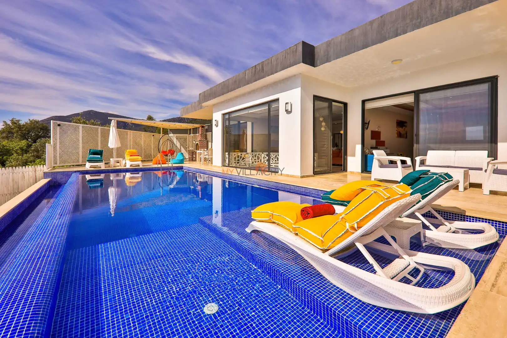 Villa Nur - Jakuzili Muhafazakar Balayı Villası