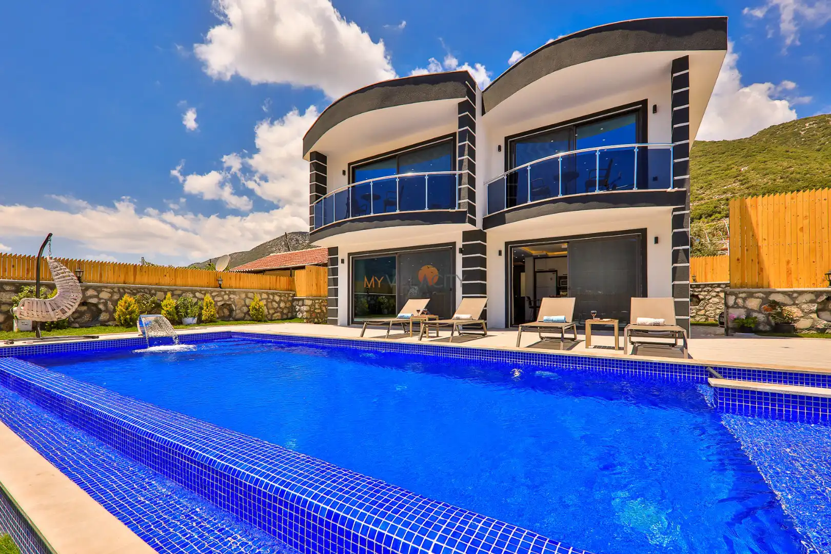 Villa Palmira - Modern Lüks Havuzlu Villa