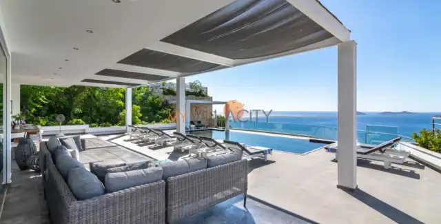 Villa Bone