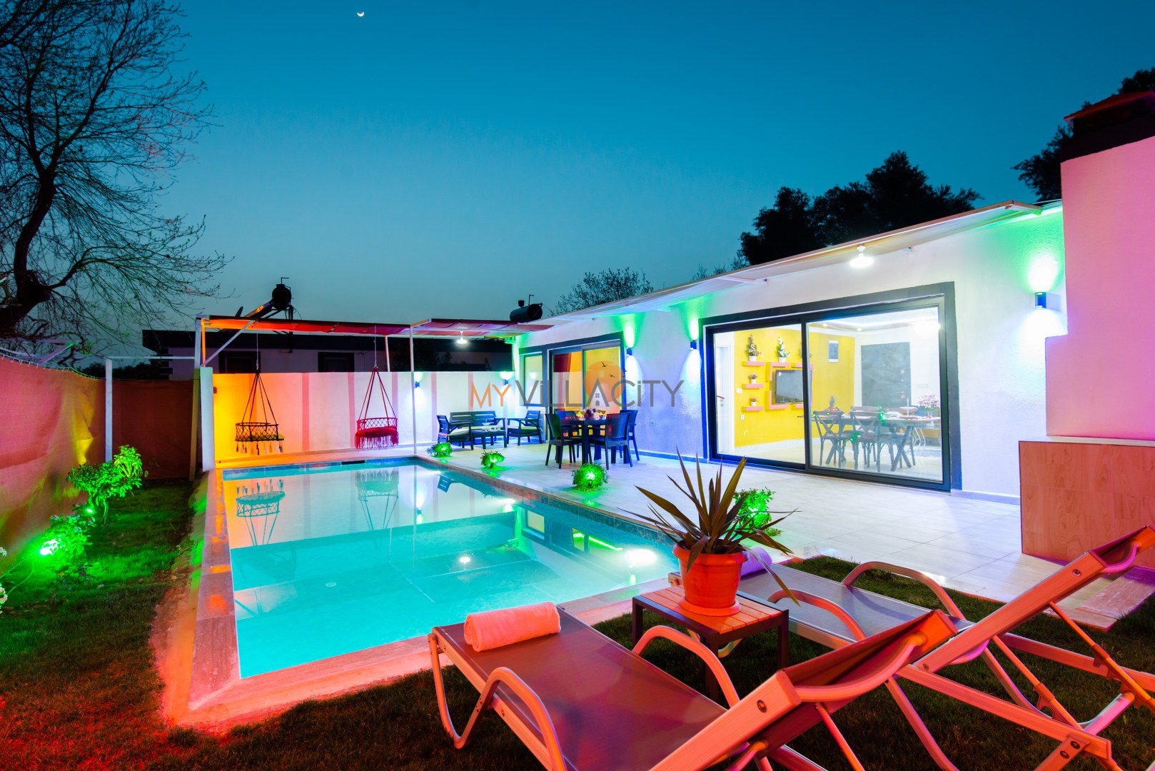 Villa Büşra Üzümlü - Muhafazakar Villa