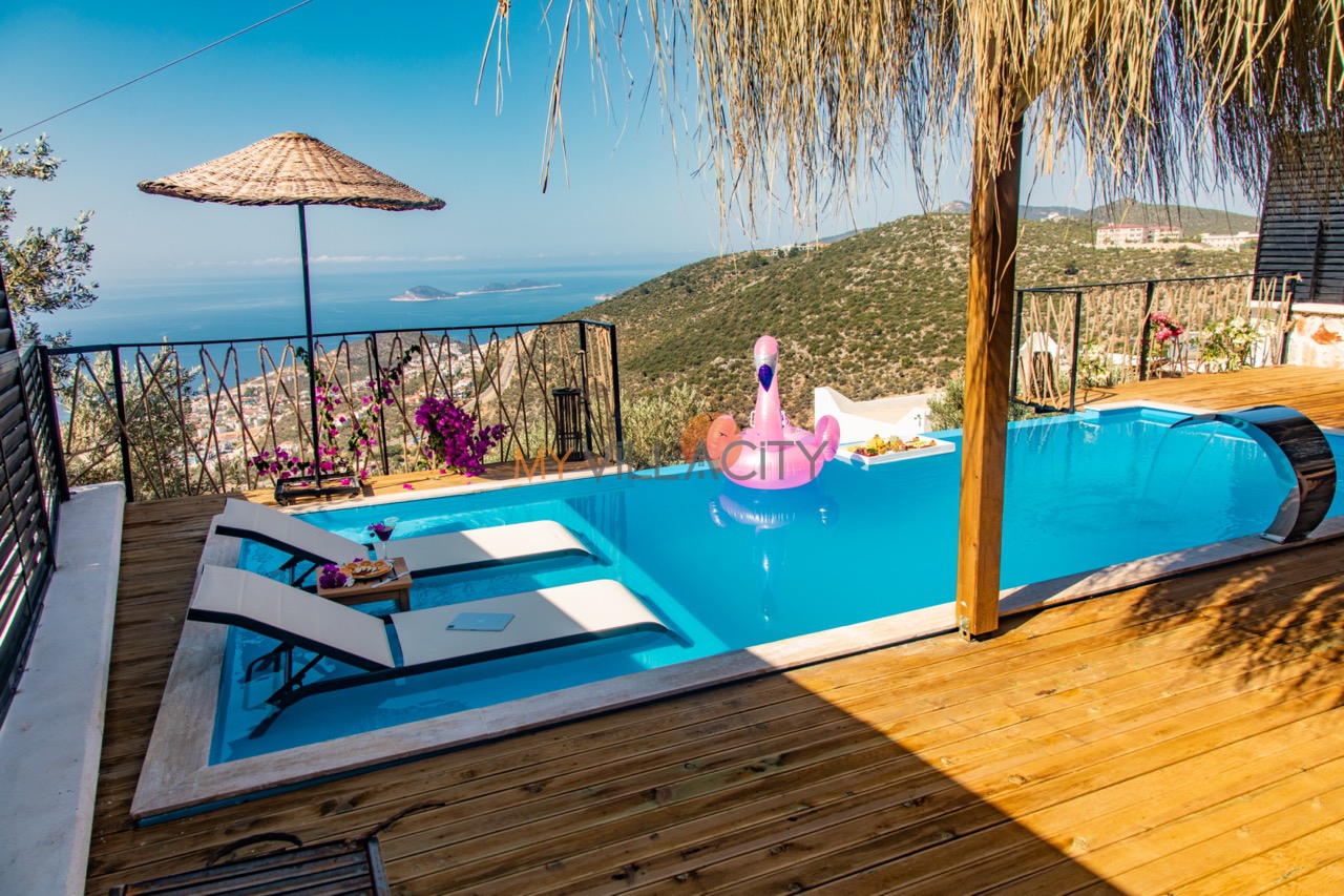 Angel House Kalkan - Balayı İçin Özel Havuzlu Villa