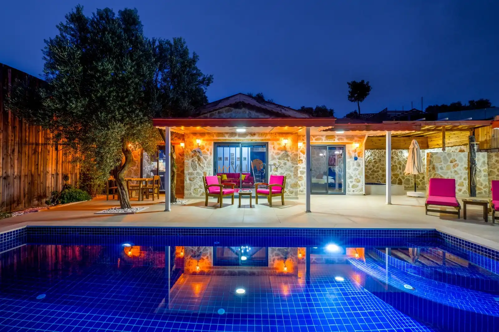 Villa Dream Üzümlü 2 Muhafazakar Lüks Balayı Villası