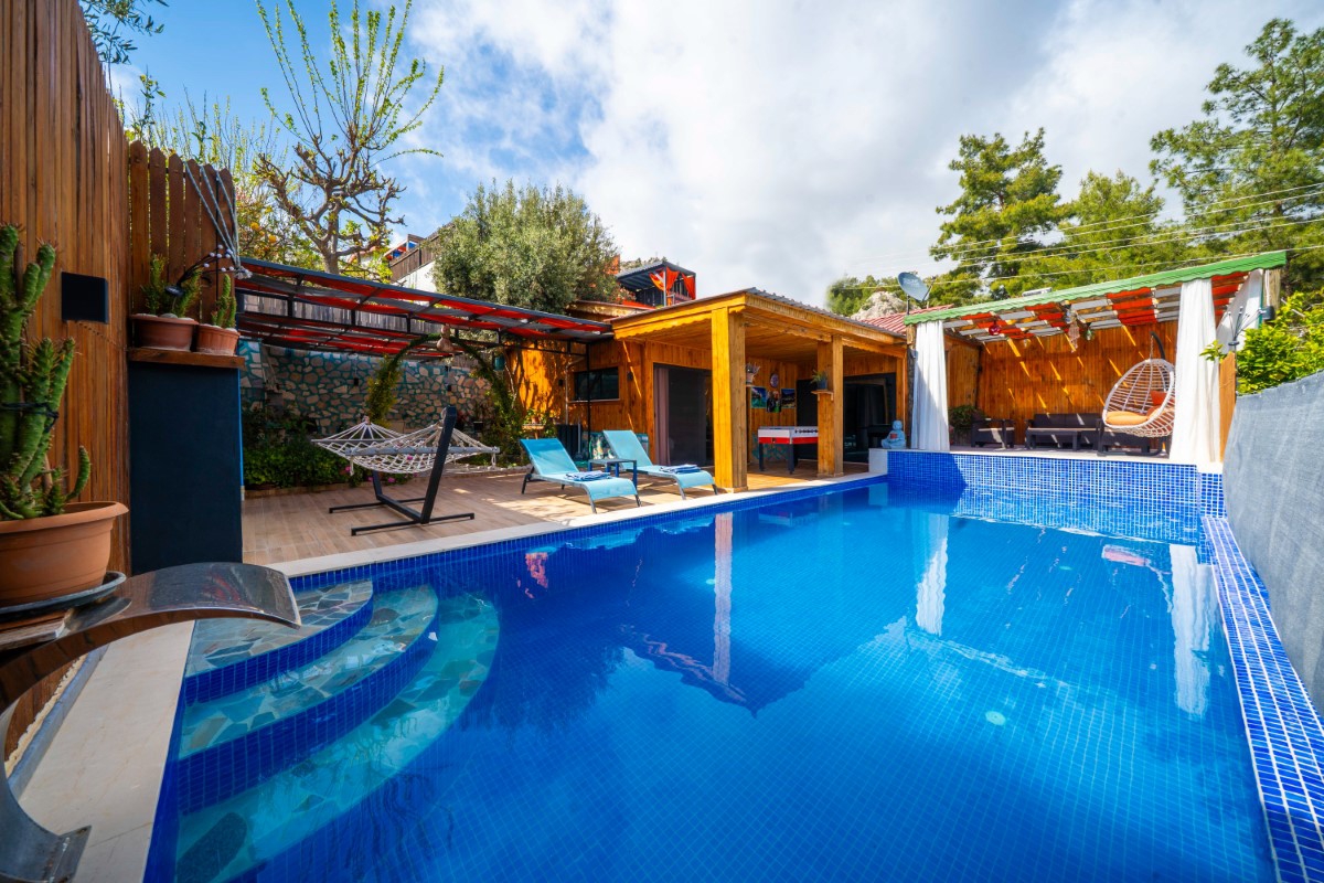 Villa Rainbow 1 İslamlar