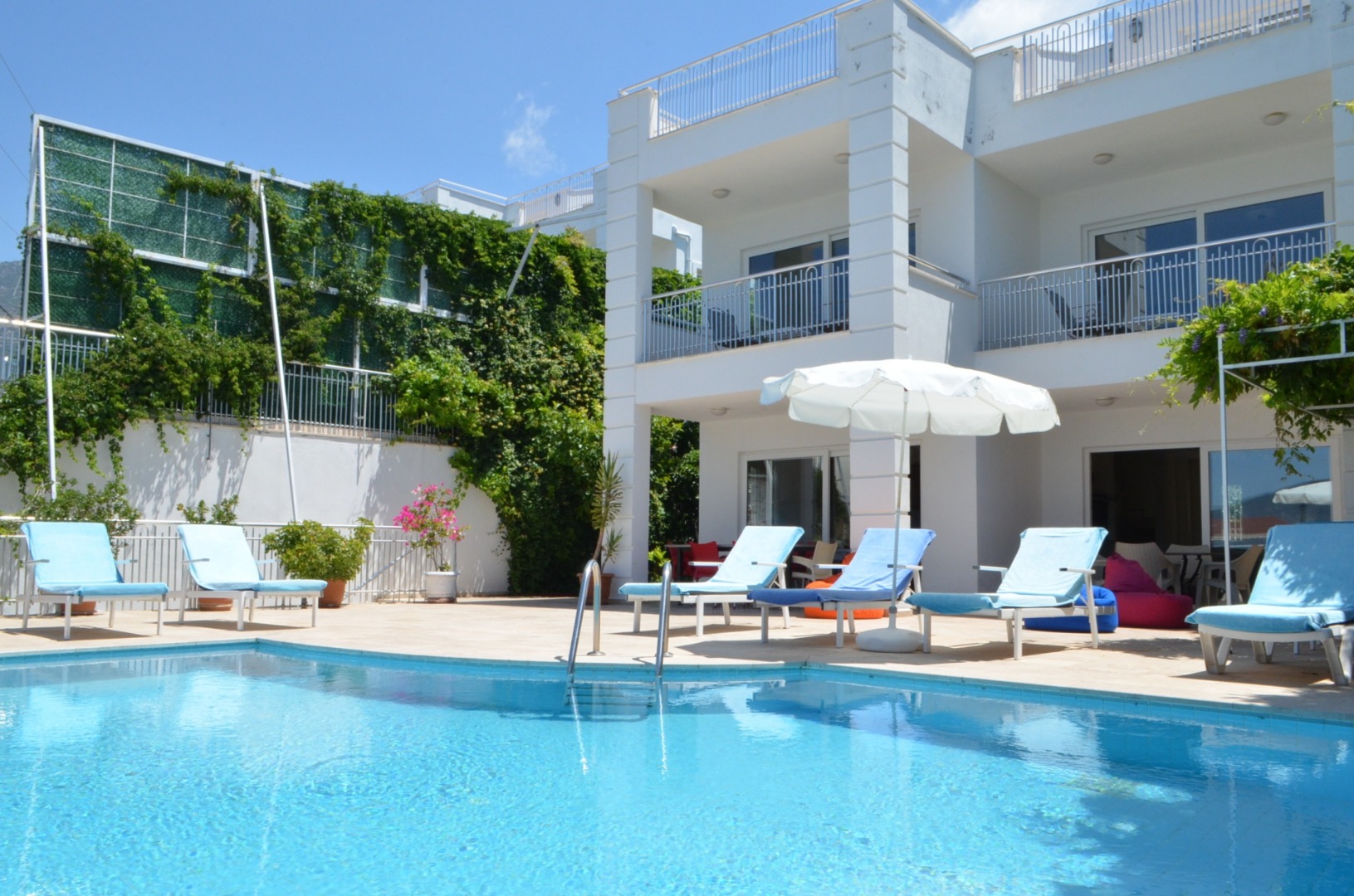 Villa Bergamot - Kalkan Kışla'da Lüks ve Geniş Tatil Villası